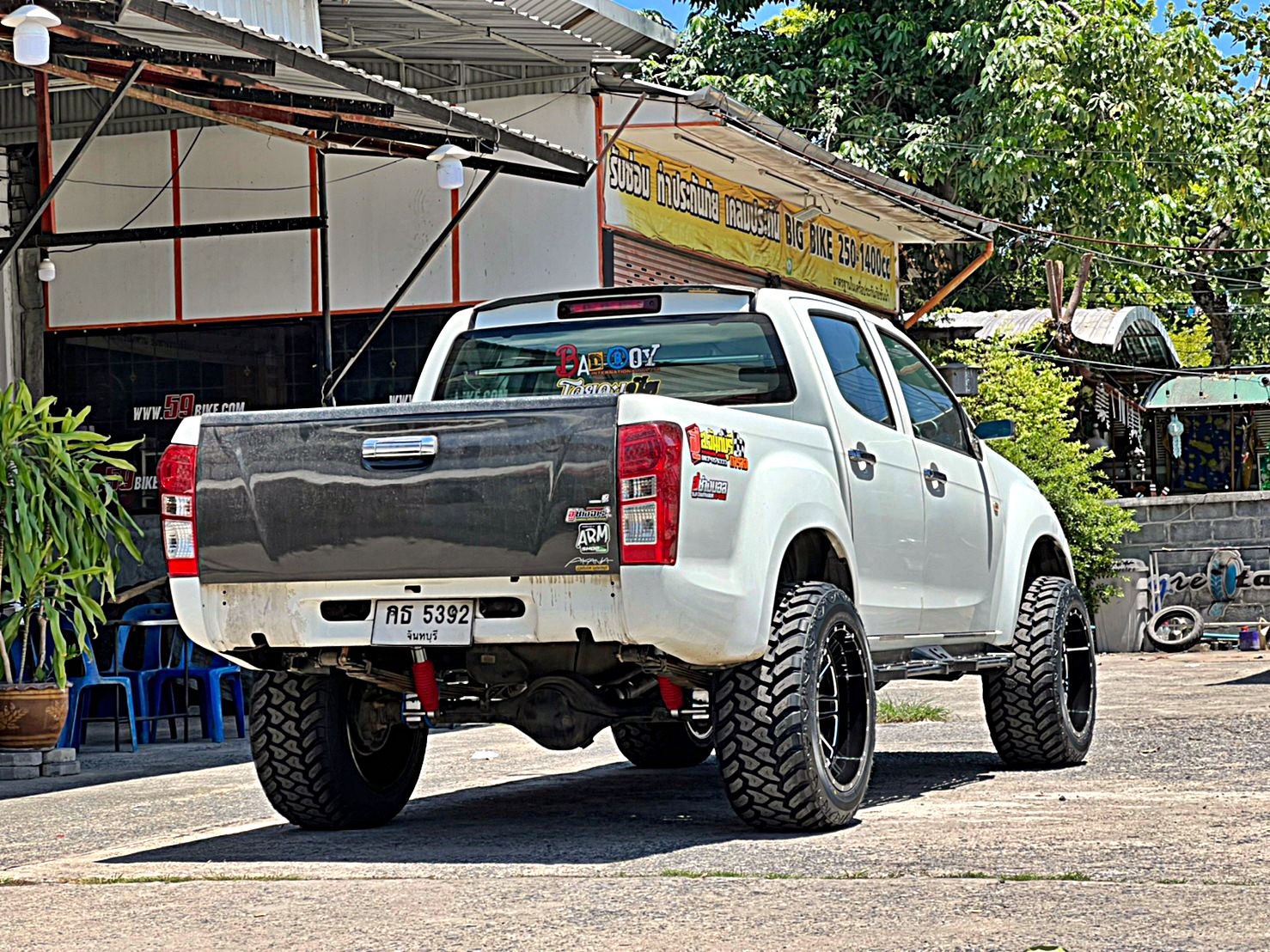 D-MAX_จองคิวมาจากจันทบุรี คันนี้ตัวเตี้ยโหลดเตี้ย จัดทรงเมกาที่ STEP9