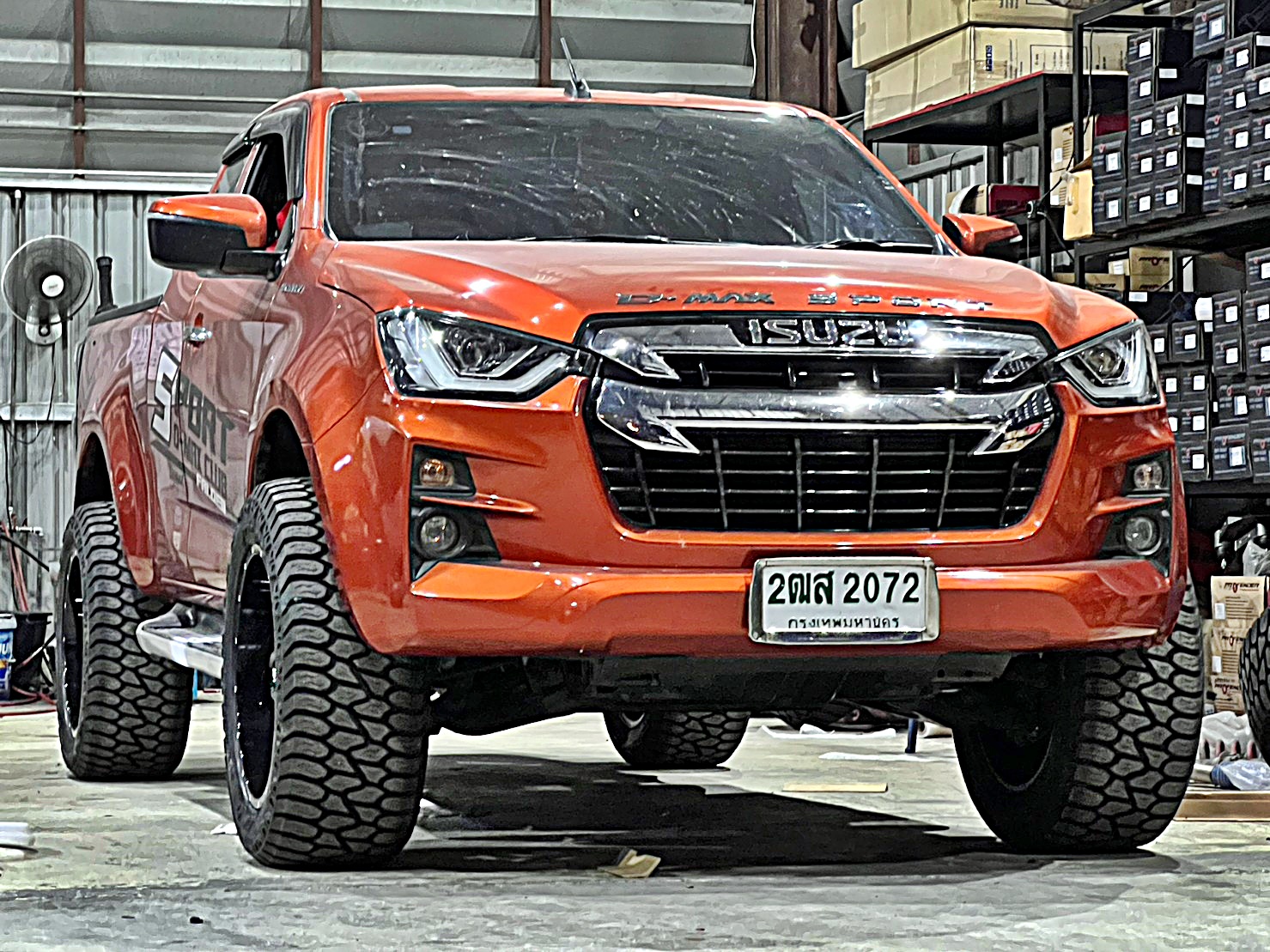 ISUZU D-MAX แต่งทรงเมกาที่ STEP9