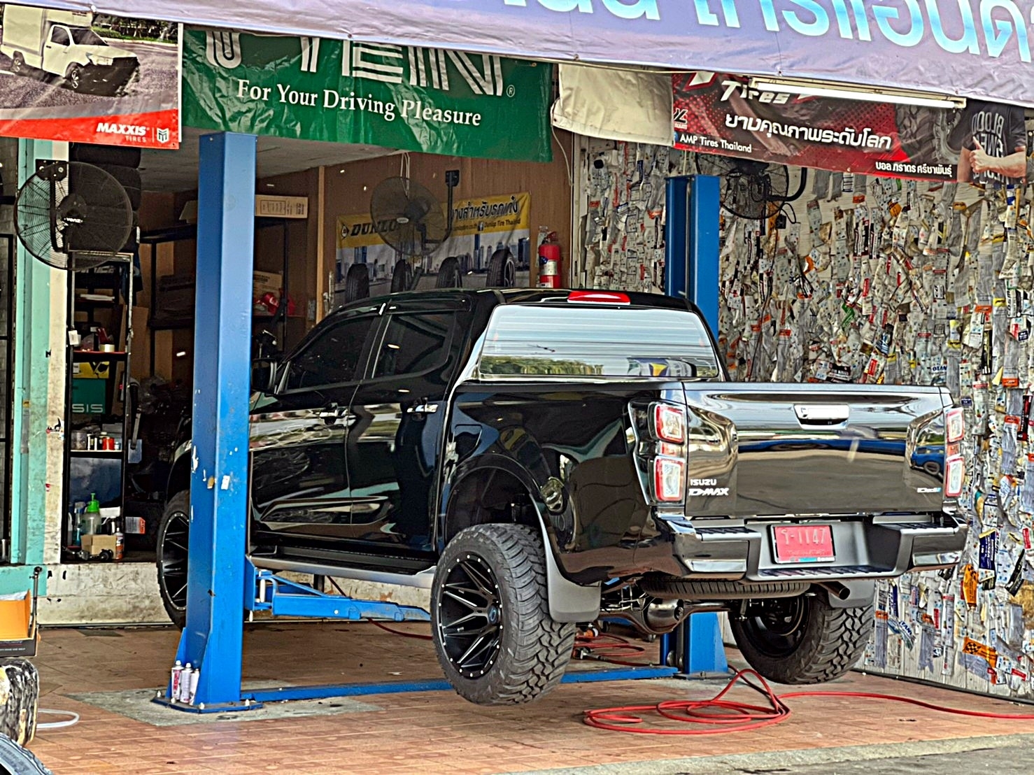 D-MAX 1.9 จัดทรงเมกา อย่างเทพ ที่ STEP9