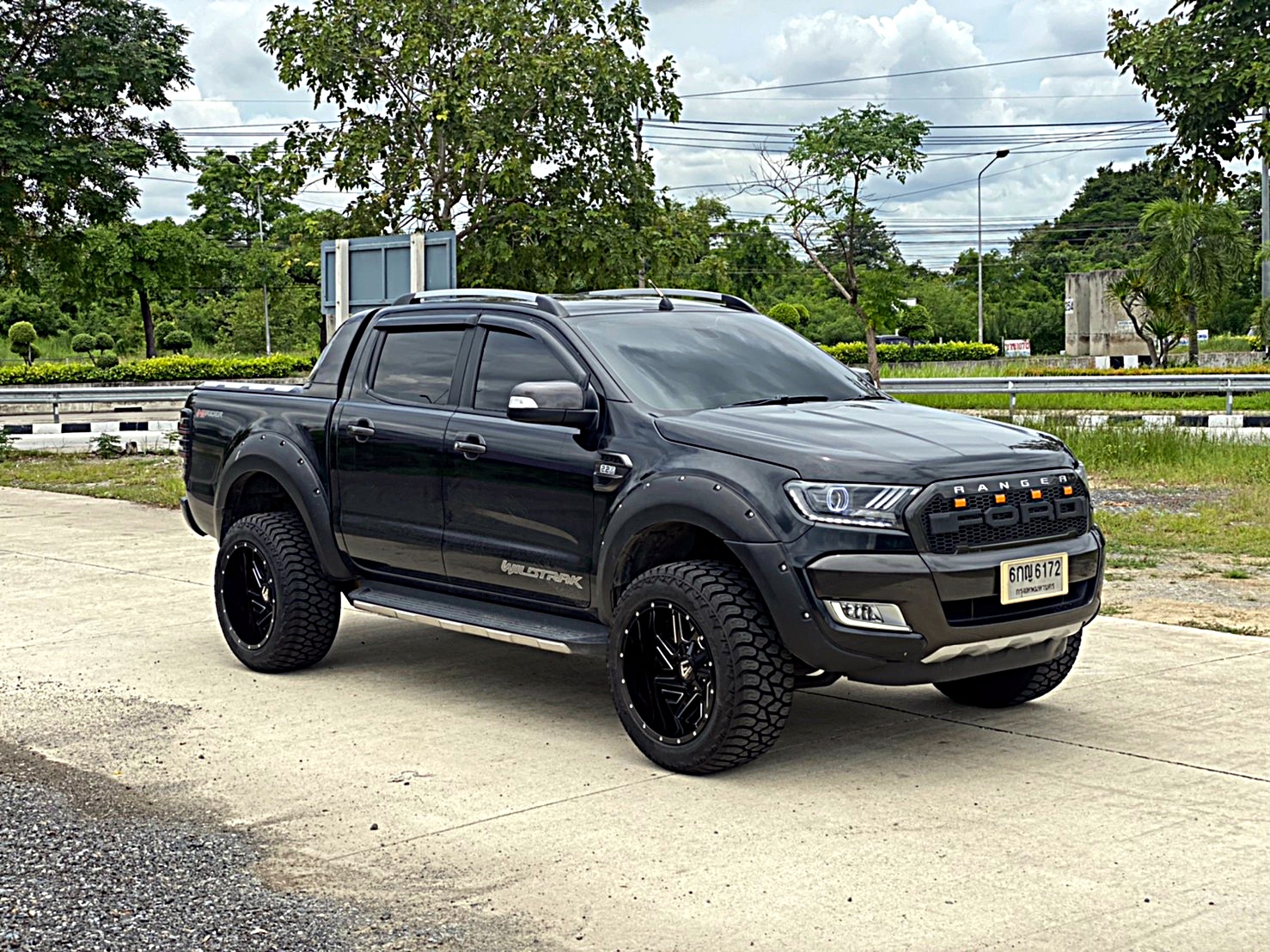 FORD WILDTRAK จัดทรงเมกาที่ STEP9