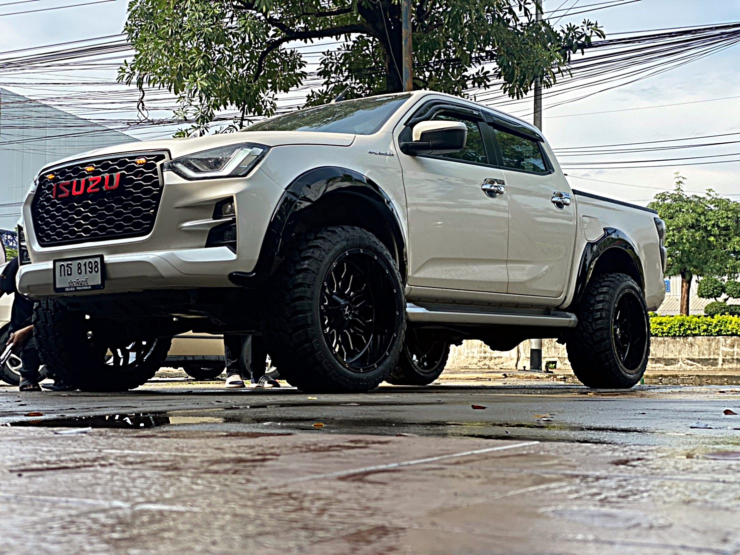 D-MAX ทรงเมกา มาไกลจากปราจีนบุรี