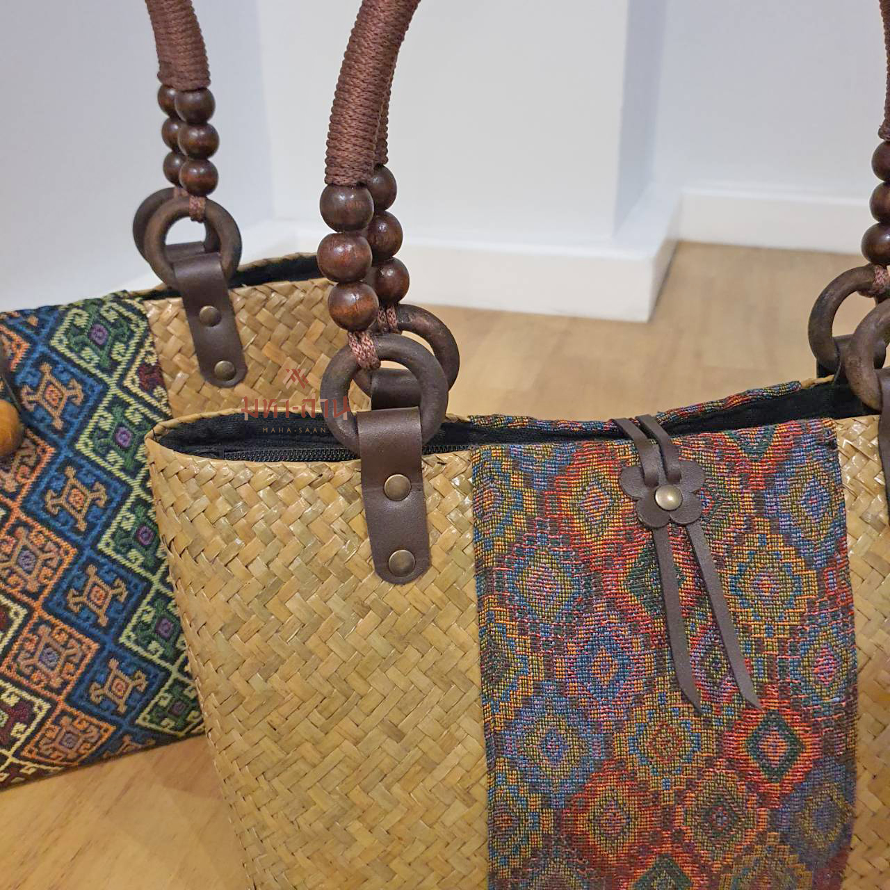 กระเป๋ากระจูด กระเป๋าหูลูกปัด กระเป๋าถือ กระเป๋าผ้าไทย กระเป๋าคุณนาย 👜 คละลาย