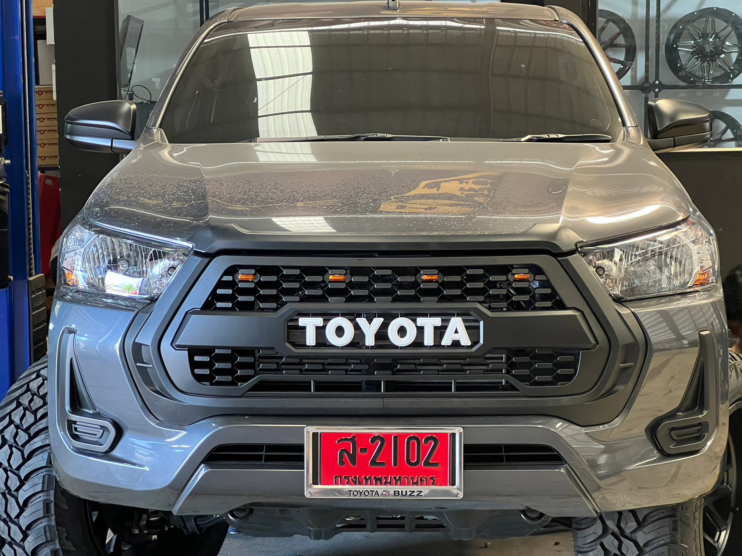 TOYOTA REVO หัวเดียว ทรงเมกา ที่ STEP9