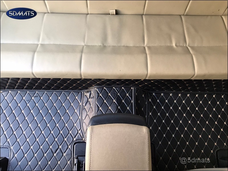 พรมปูพื้นรถยนต์6D TOYOTA REVO 4ประตู พรม6D QX หนังหนานุ่ม เต็มคัน (3ชิ้น)