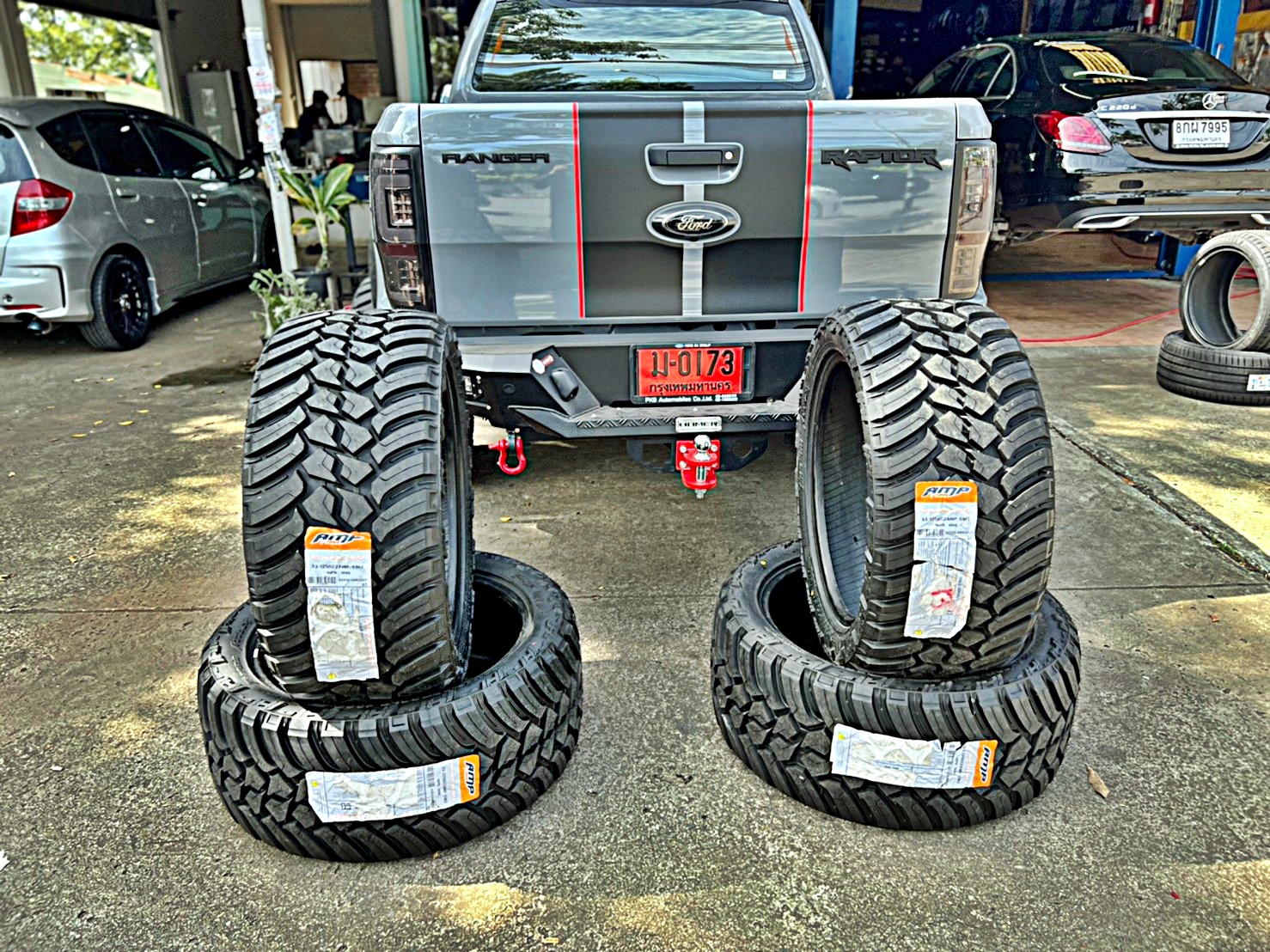 FORD RAPTOR ทรงเมกา่ ล้อ HOSTILE H113