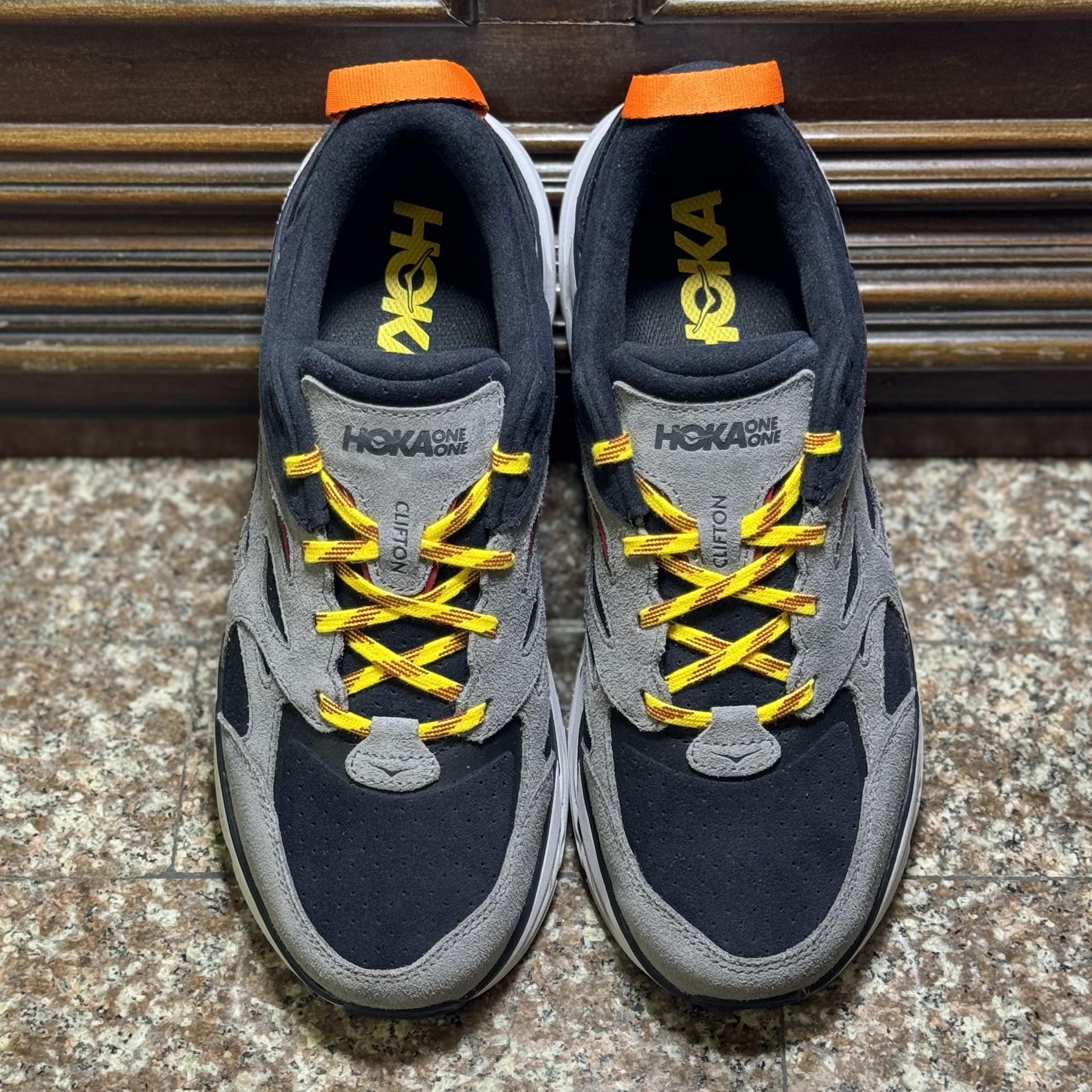 รองเท้า HOKA Clifton L Suede ‘Lunar Rock’ EXCLUSIVE (M5.5-11US)