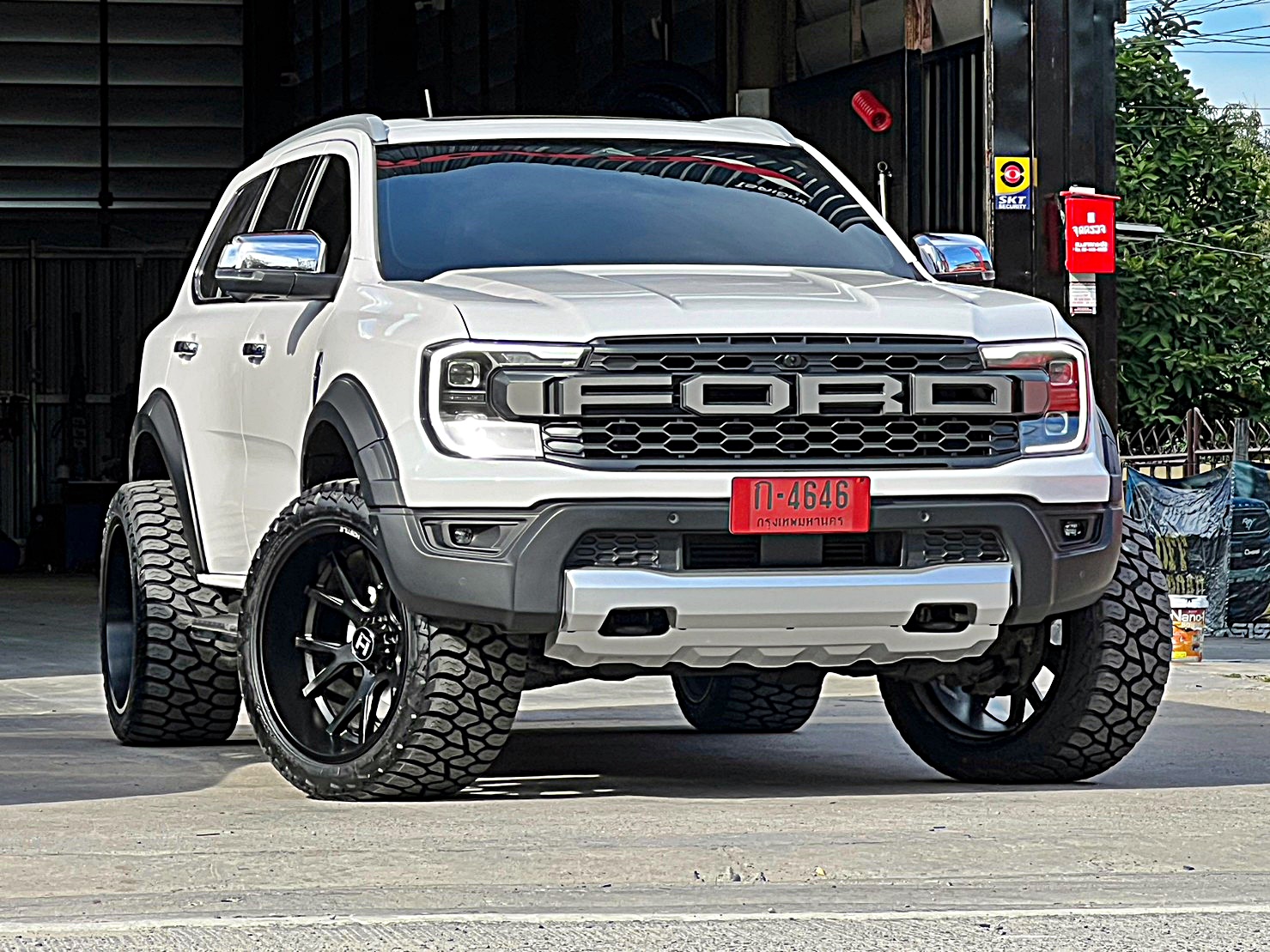 FORD EVEREST NEXTGEN ล้อแท้ HOSTILE H113 ที่ STEP9