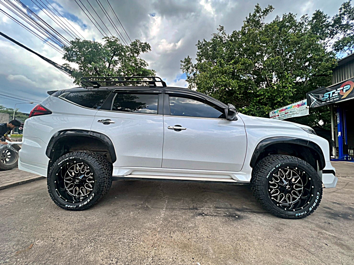 PAJERO_จองคิวจากประจวบ ทำทรงเมกาที่ STEP9