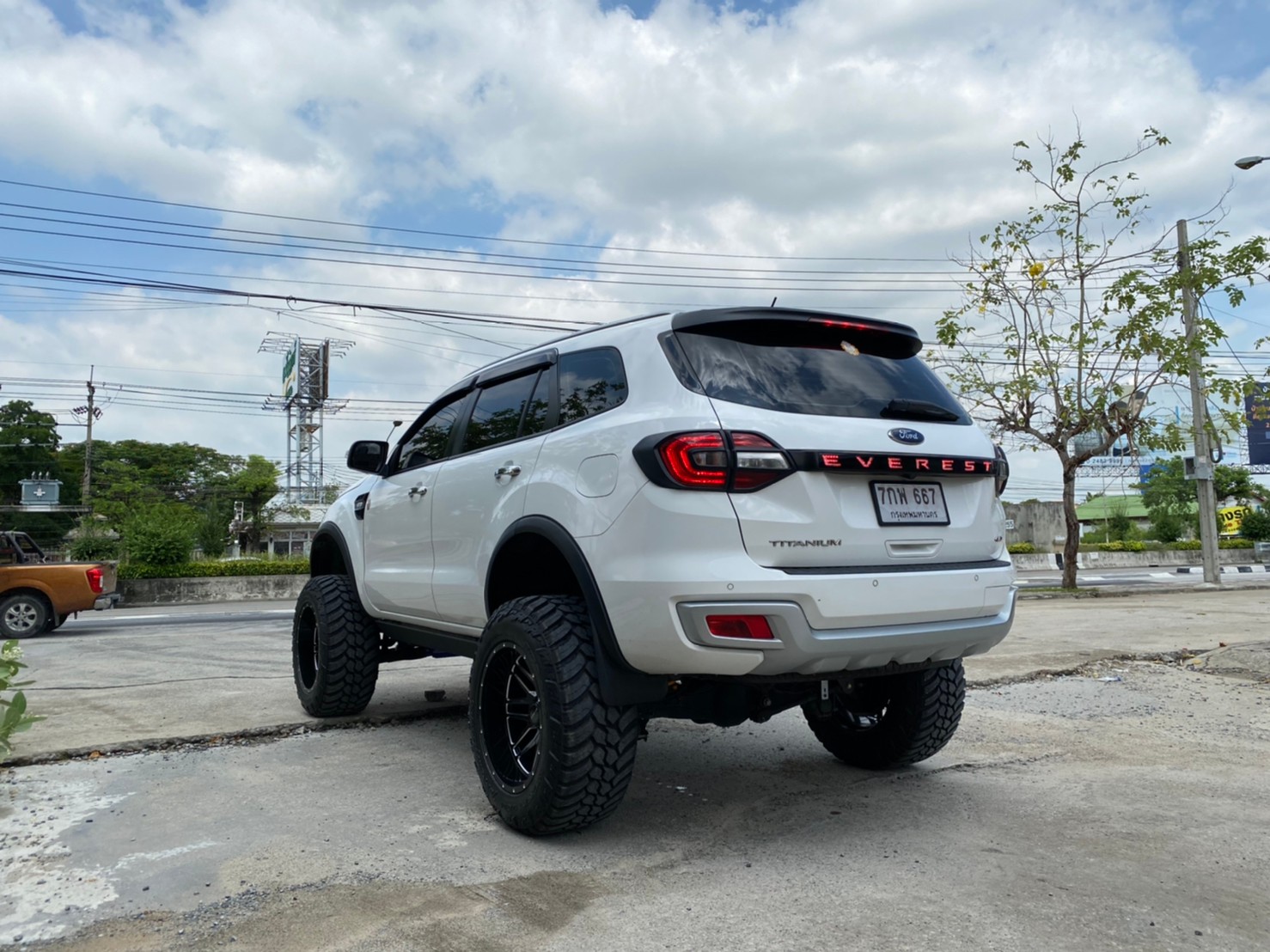 FORD EVEREST ยก6นิ้ว จัด FULLSET ที่ STEP9