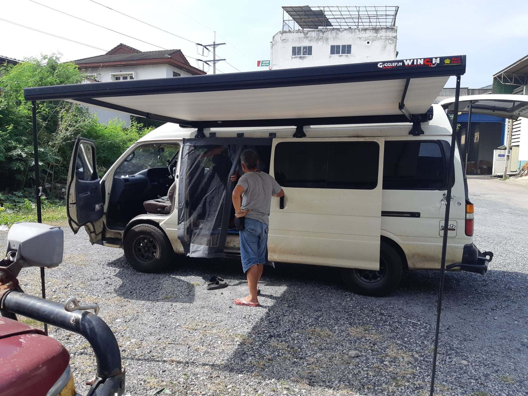 ม่านข้าง RV Awning 2.5*2 กล่องสีดำ BY MaxXEQUIP