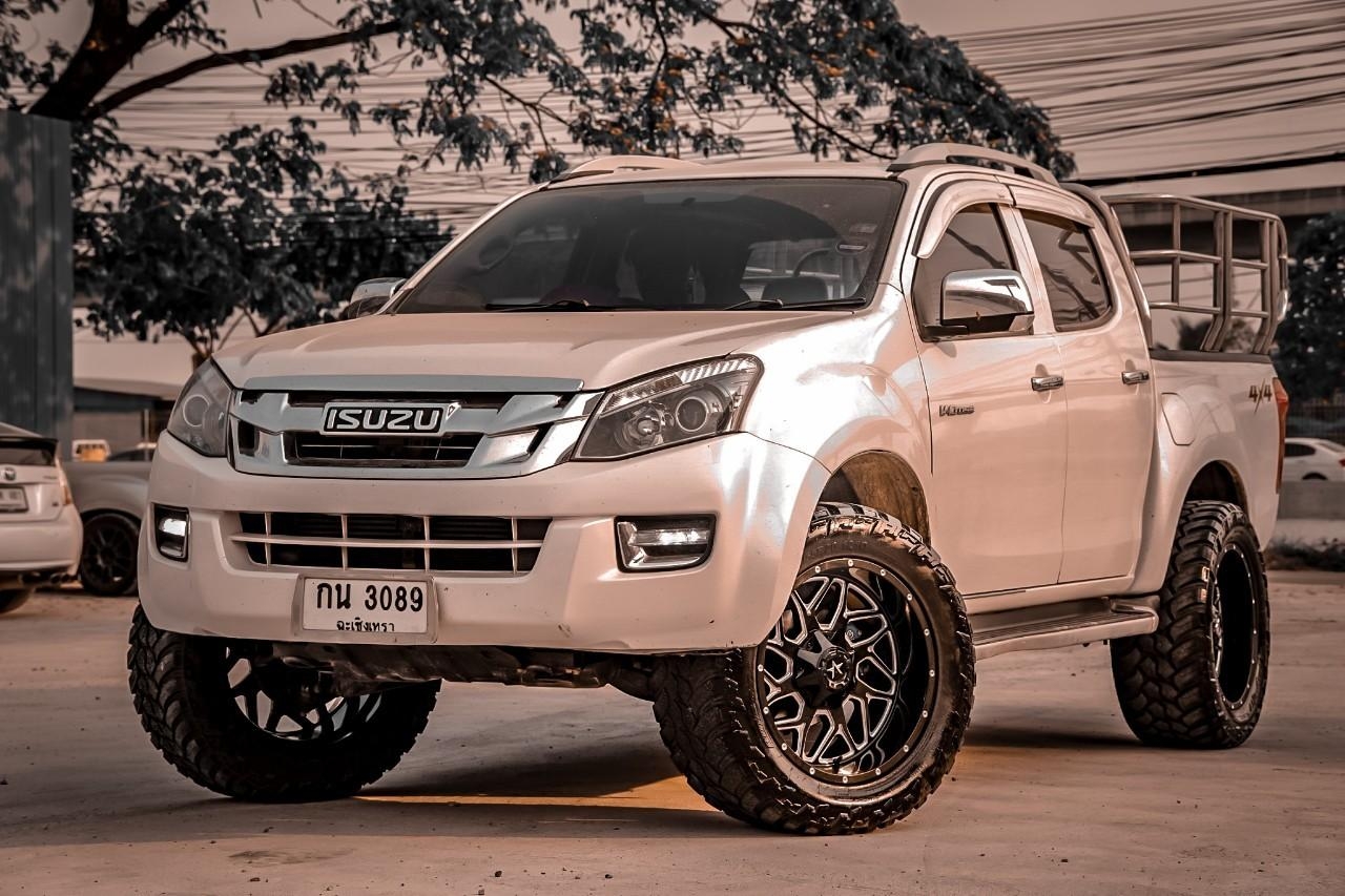 ISUZU D-MAX V-CROSS 4x4 มาจากฉะเชิงเทรา