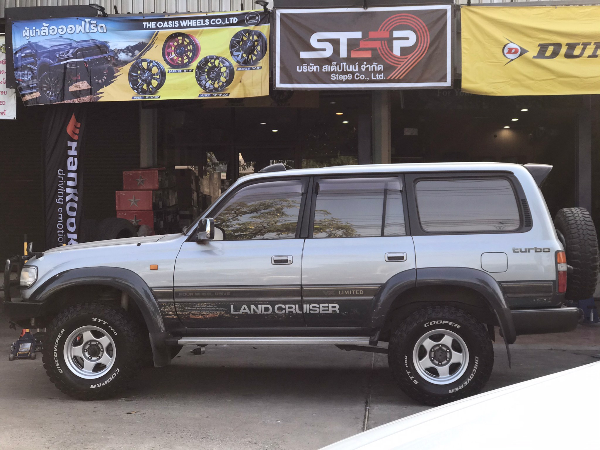 COOPER STT PRO 295/55-20 เส้น 8500 ปกติ 15000