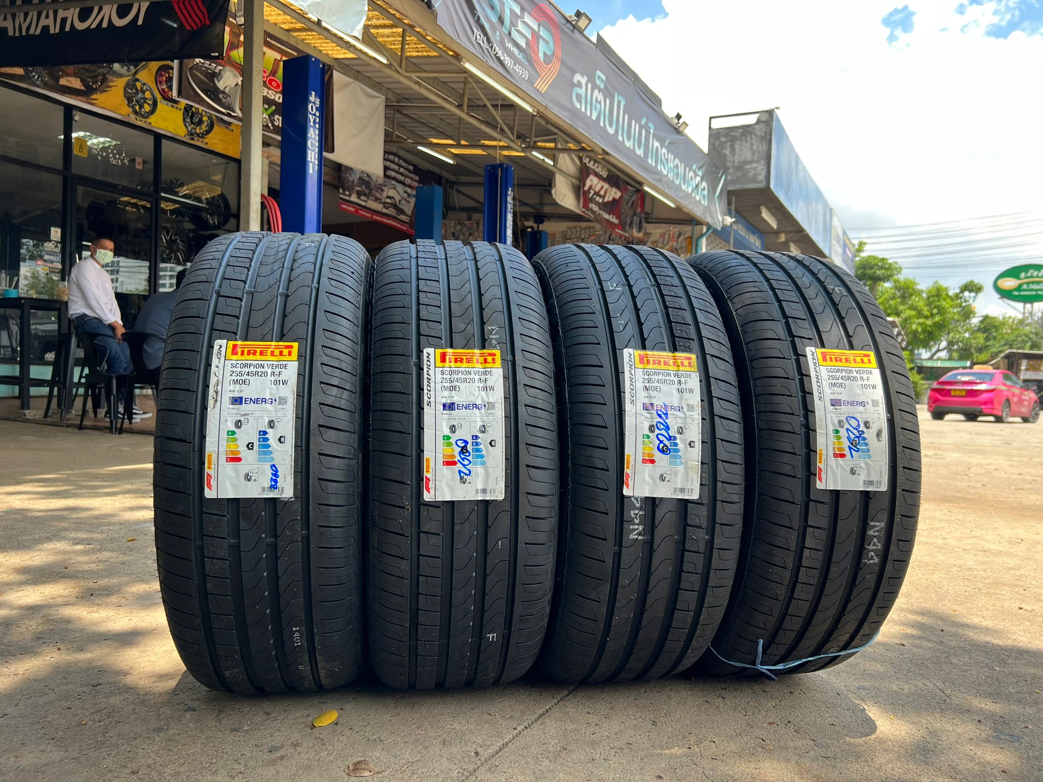 PIRELLI SCORPION VERDE RUNFLAT 255/45-20 ราคาพิเศษที่ STEP9