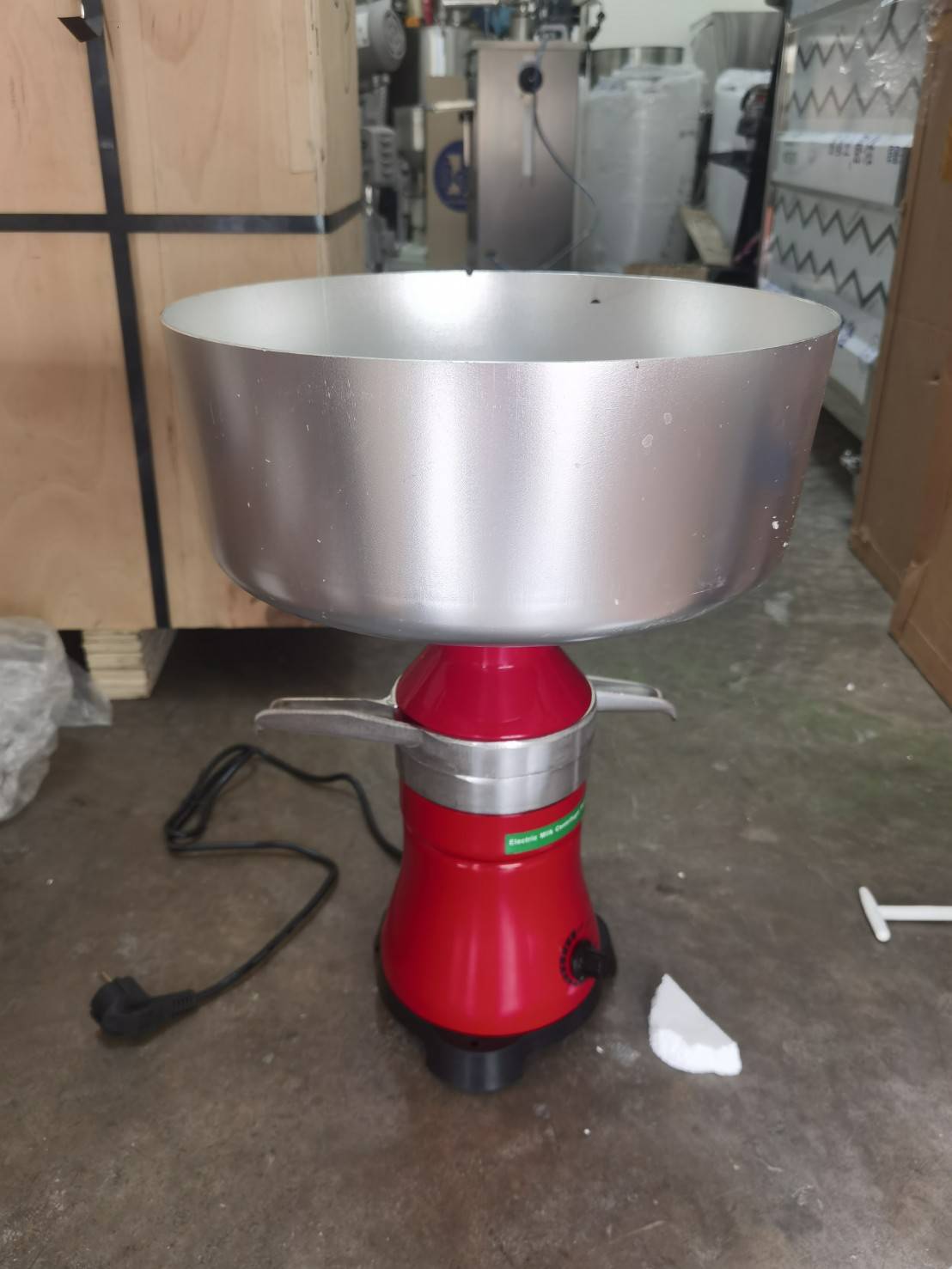 18096 เครื่องแยกครีมจากน้ำนม Cream Separator FL-80E