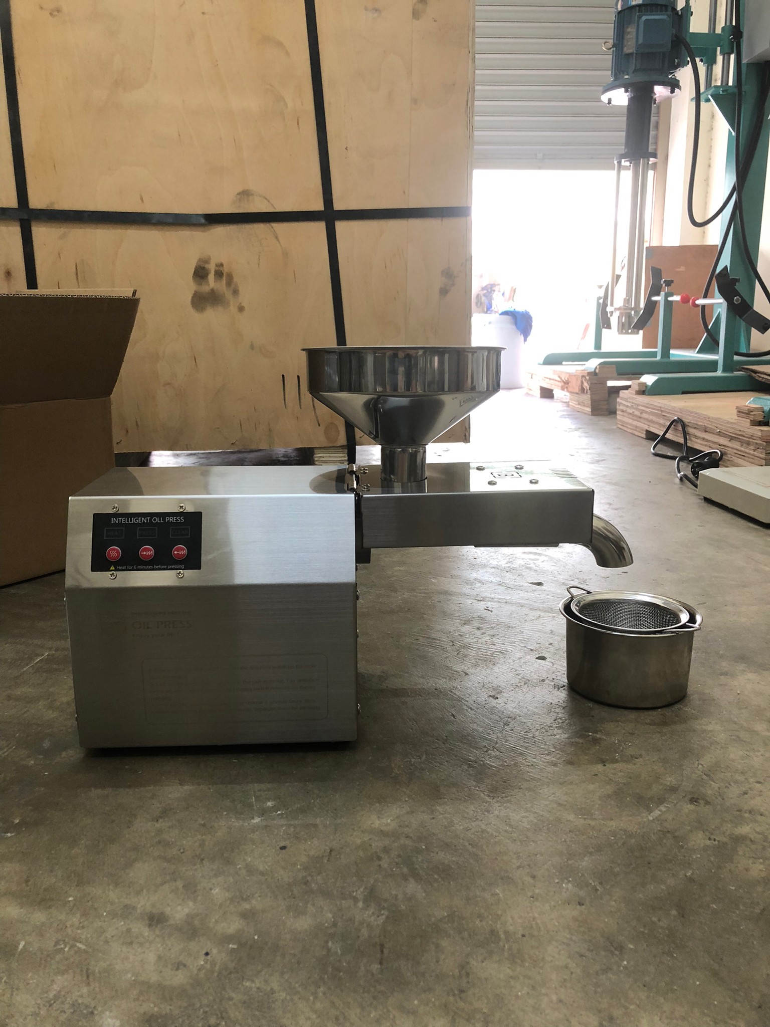 🌈13573 เครื่องสกัดน้ำมัน สแตนเลสไม่เป็นสนิม แบบอัตโนมัติ สำหรับธุรกิจเริ่มต้น SME รุ่น B01