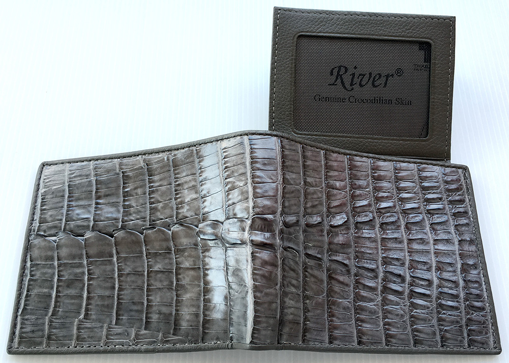 กระเป๋าสตางค์หนังจระเข้แท้ ส่วนหาง สีเทา