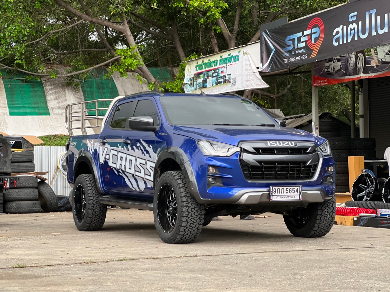 D-MAX ทรงเมกา ขอบ20