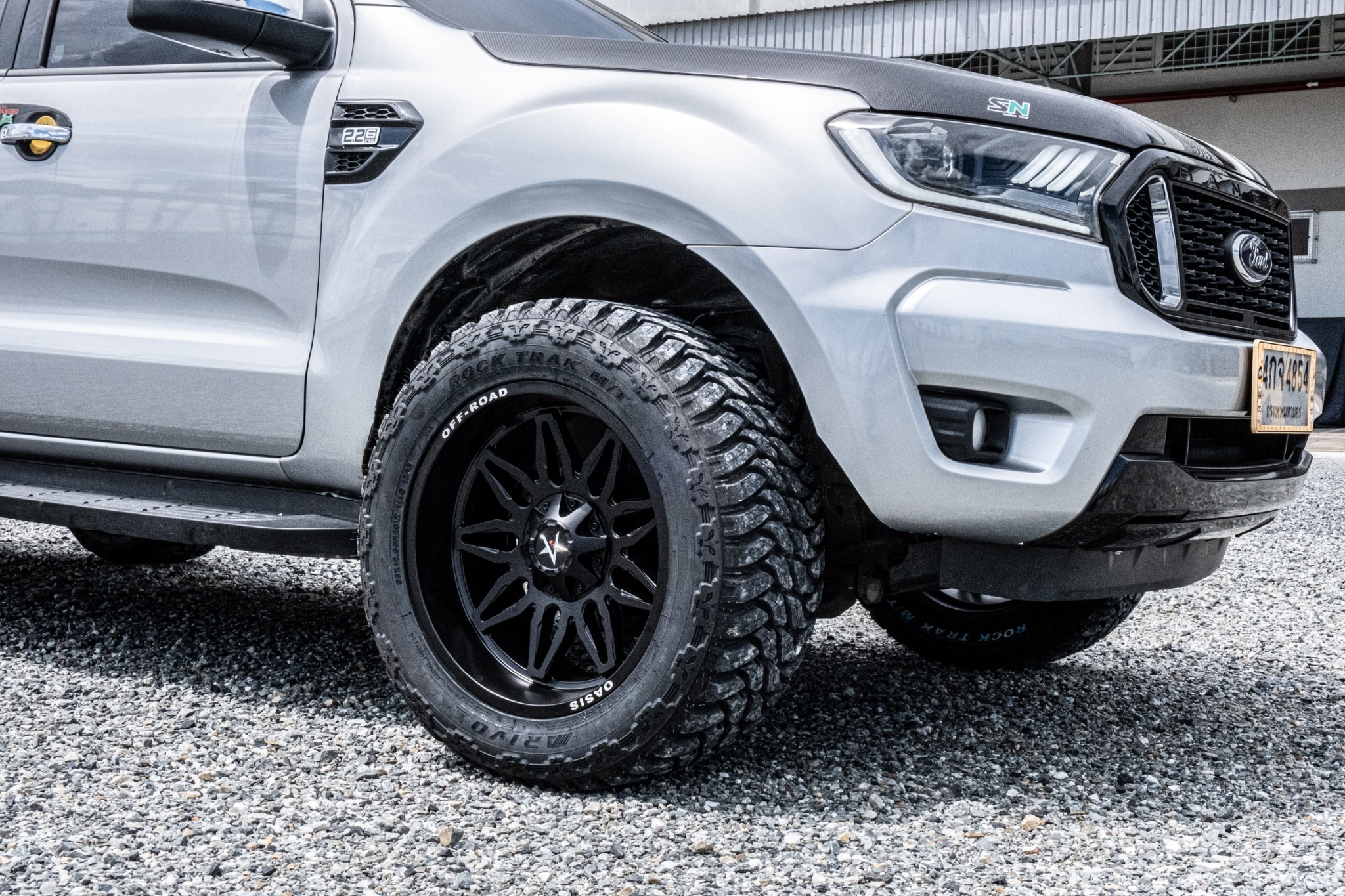 RANGER ทรงเมกา เปลี่ยนล้อยางขอบ20