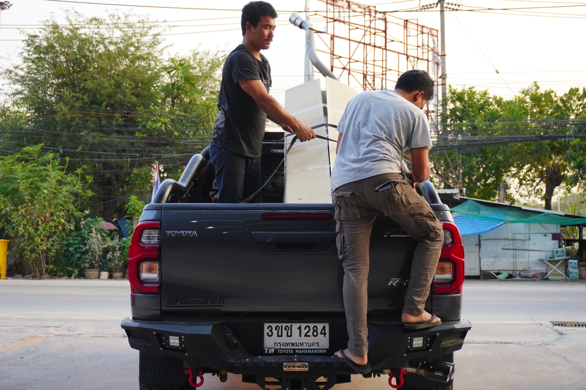 ท่อ HKS จากญี่ปุ่น Side muffler Twin Crb 𝙃𝙆𝙎 𝙇𝙀𝙂𝘼𝙈𝘼𝙓 TOYOTA REVO