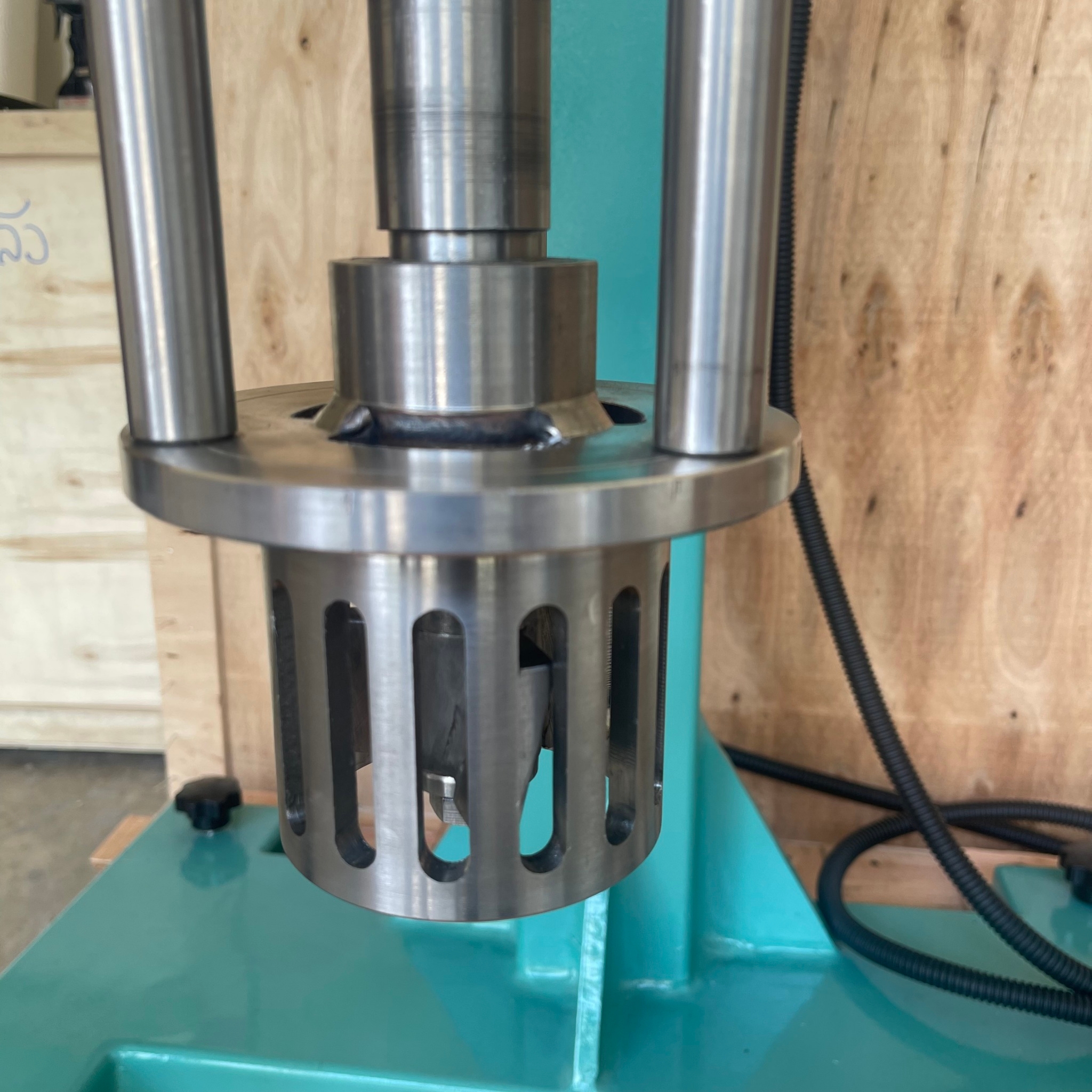 RL-FL2.2 เครื่องปั่นครีม เครื่องผสมของเหลว