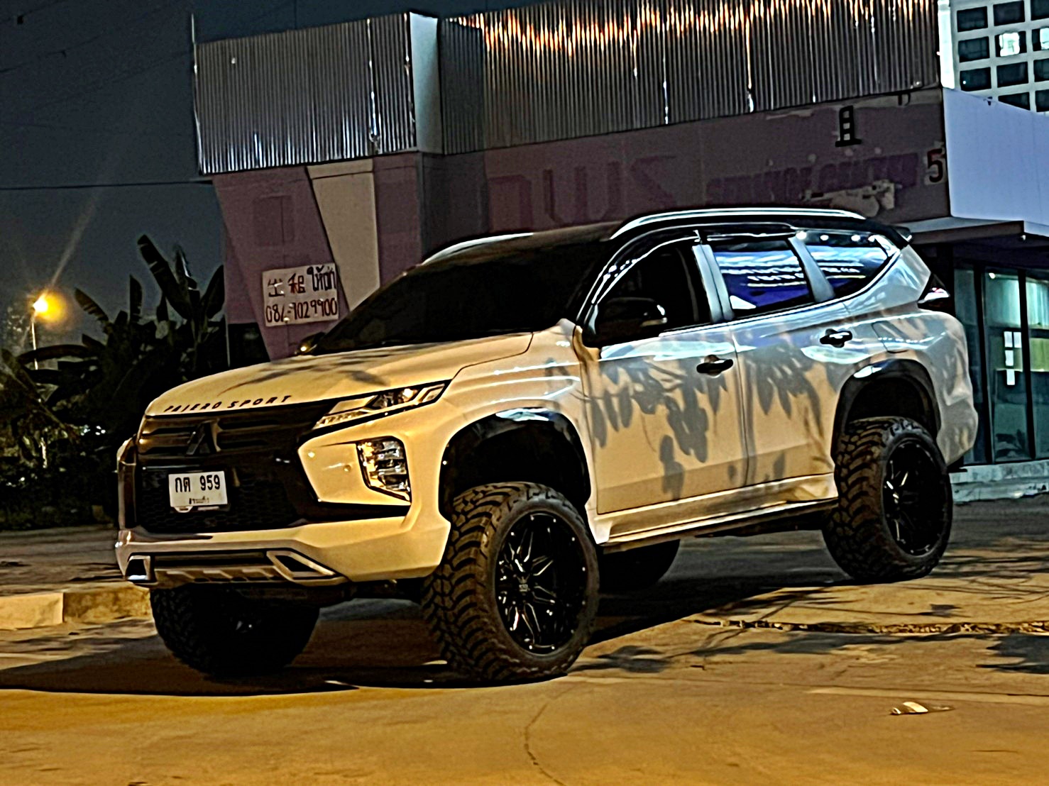 PAJERO SPORT ทรงเมกา ที่ STEP9