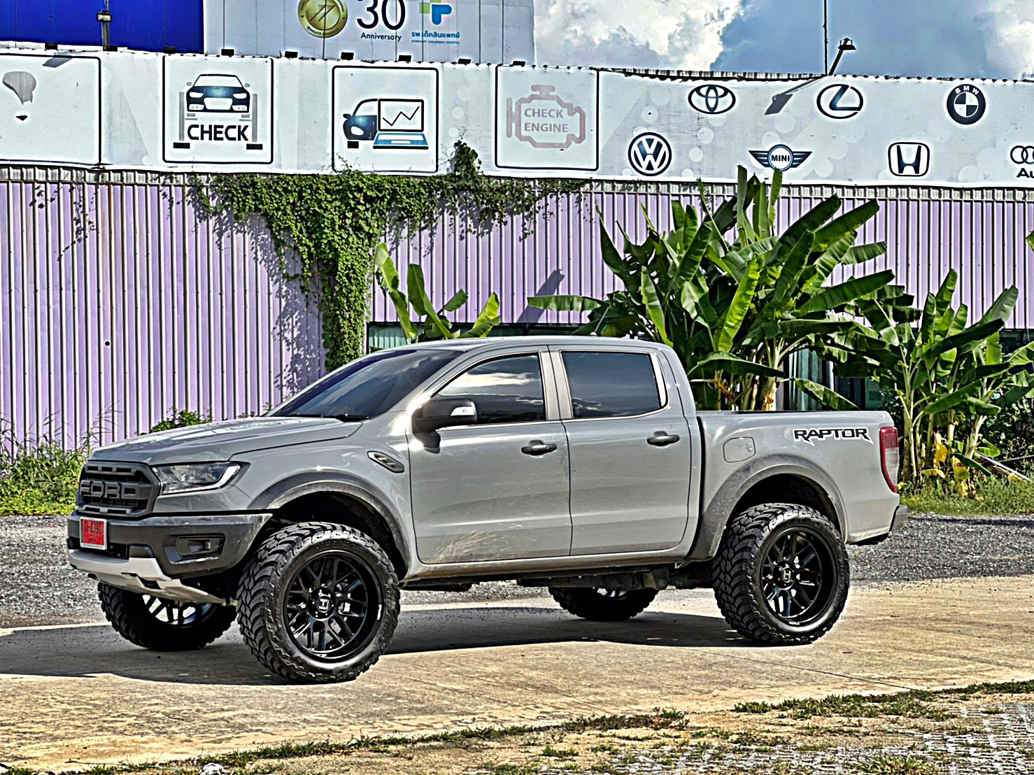 FORS RAPTOR ทรงเมกา ล้อ HOSTILE H120