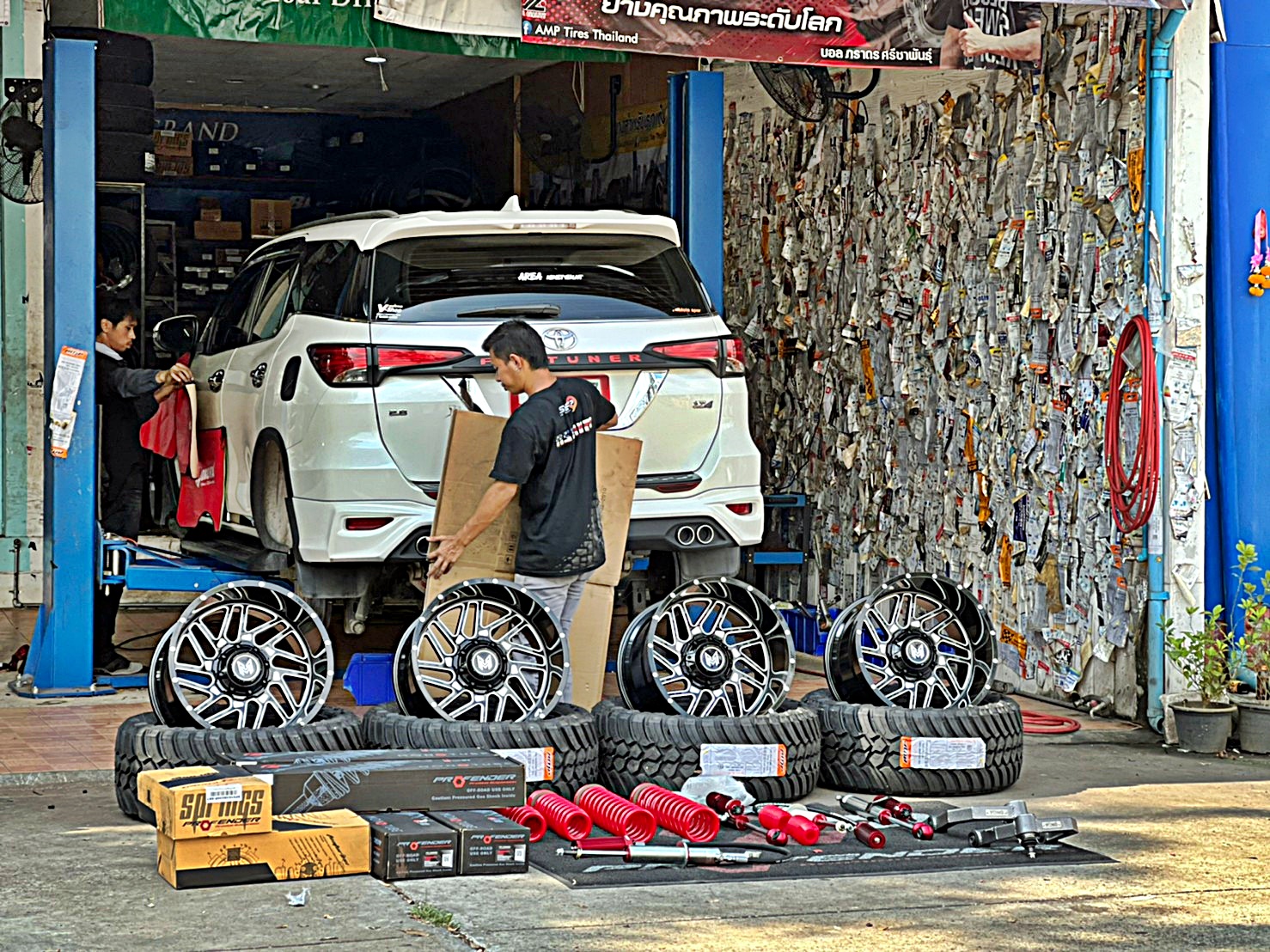FORTUNER ทรงเมกา ล้อขอบ20 ที่ STEP9