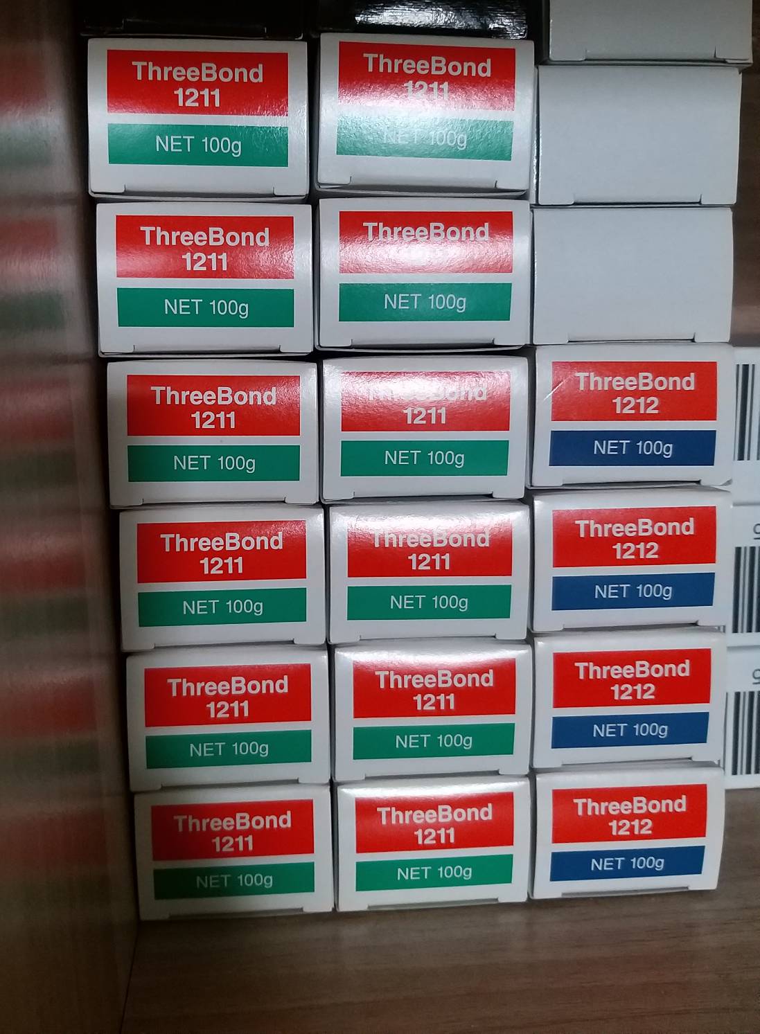 ThreeBond #1211 ปะเก็นเหลว ชนิดซิลิโคนสีขาว ทนแรงดึง/แรงเฉือนสูง 100g.