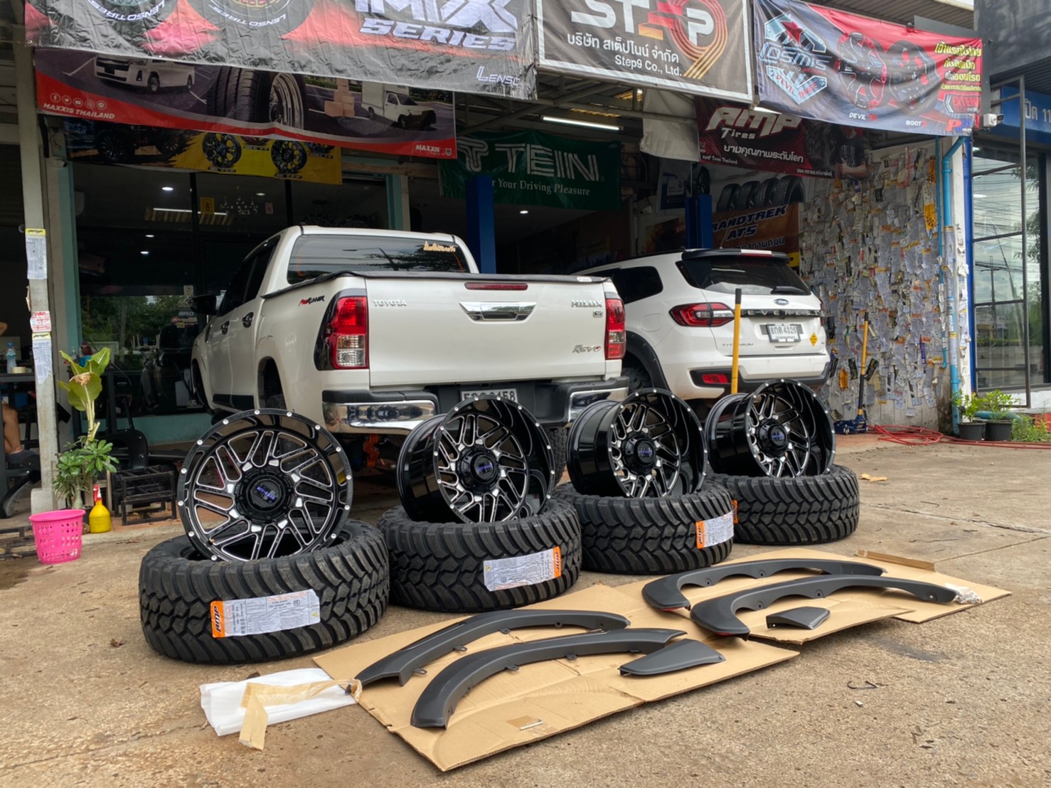 REVO จัดทรงเมกาที่ STEP9