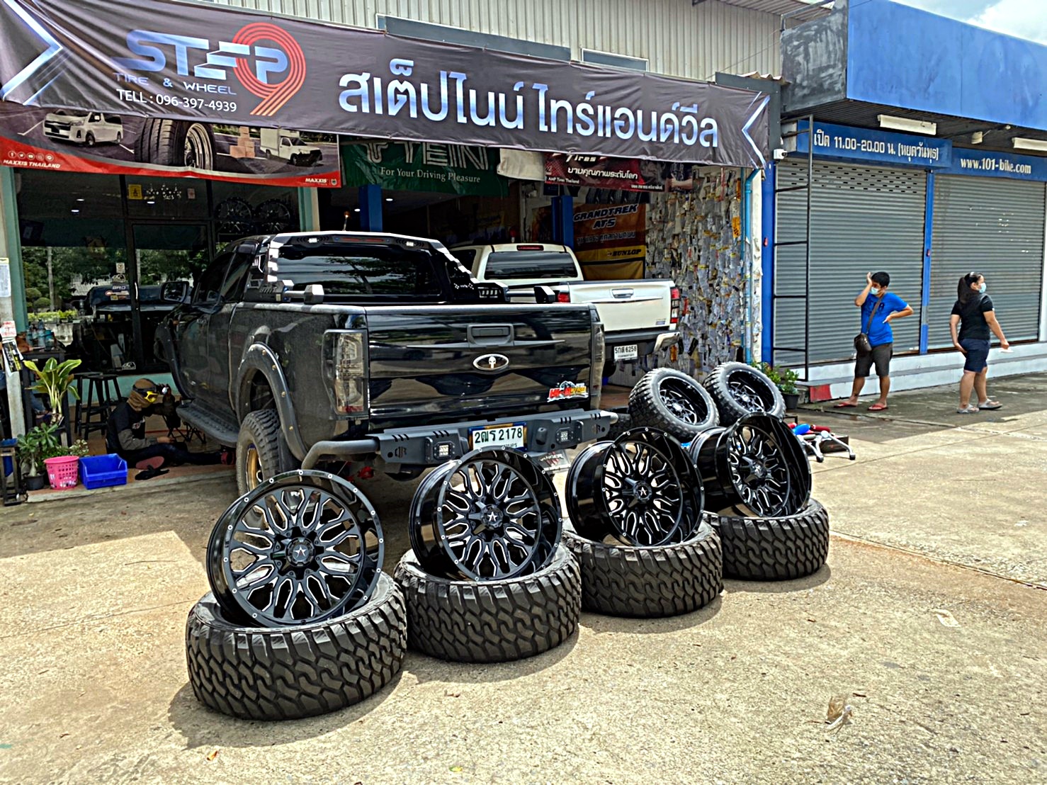 FORD RANGER จัดทรงเมกา ขอบ22 ที่ STEP9