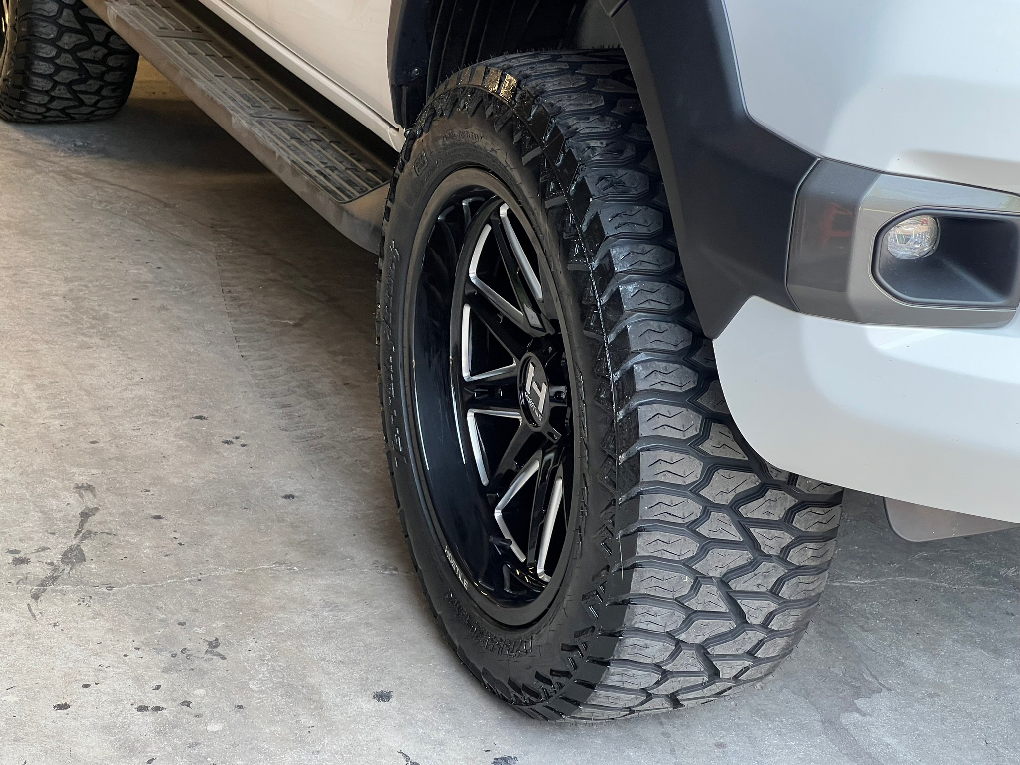 TOYOTA REVO ทรงเมกา จัดล้อแท้