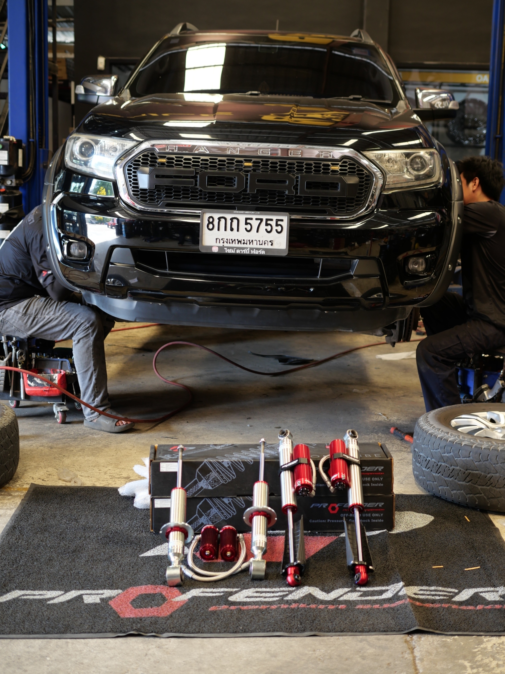 โช๊คอัพ Profender รุ่น Subtank-Piggyback สำหรับรถ Ford Ranger