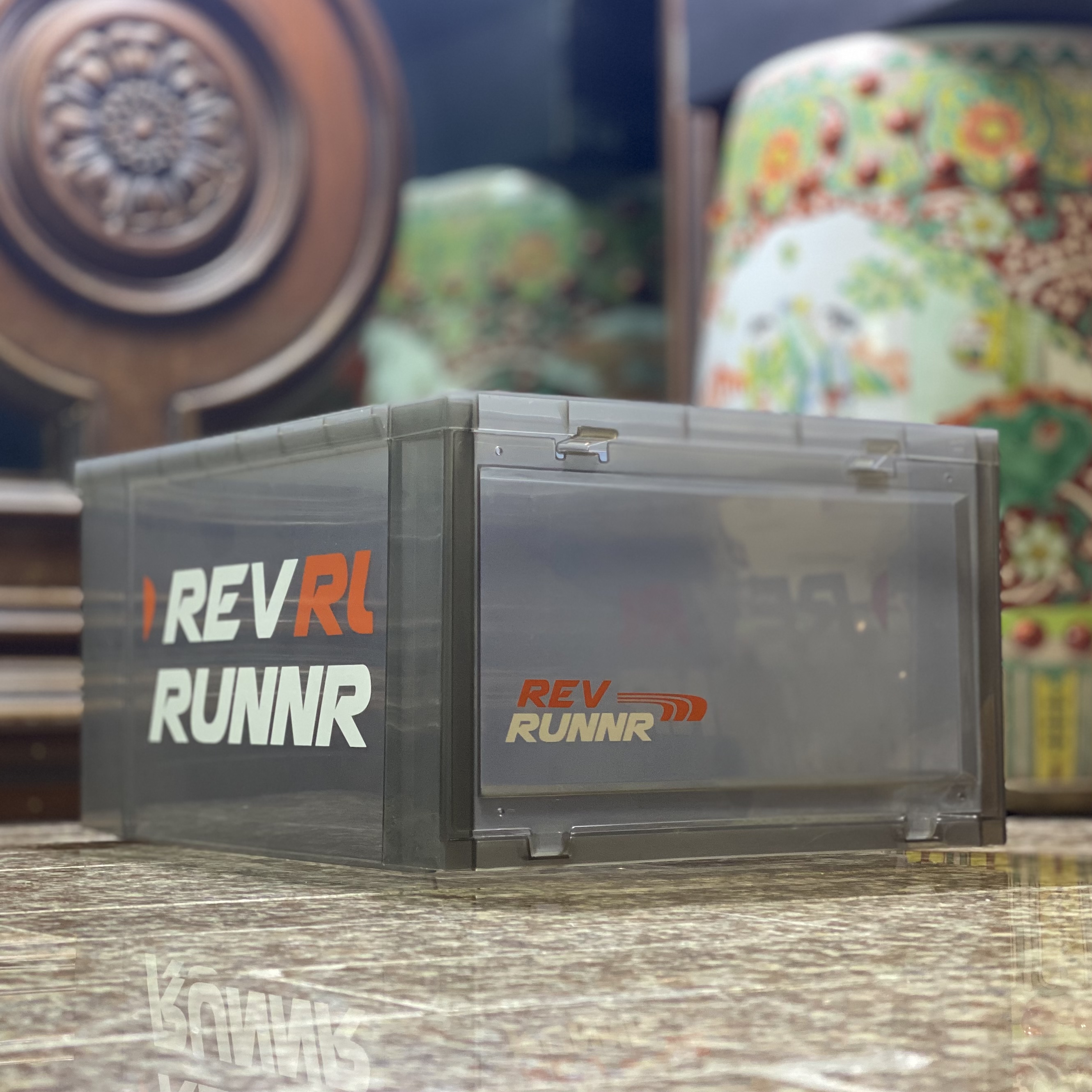 กล่องใส่รองเท้า Rev Runner Tower Box ‘LIMITED’