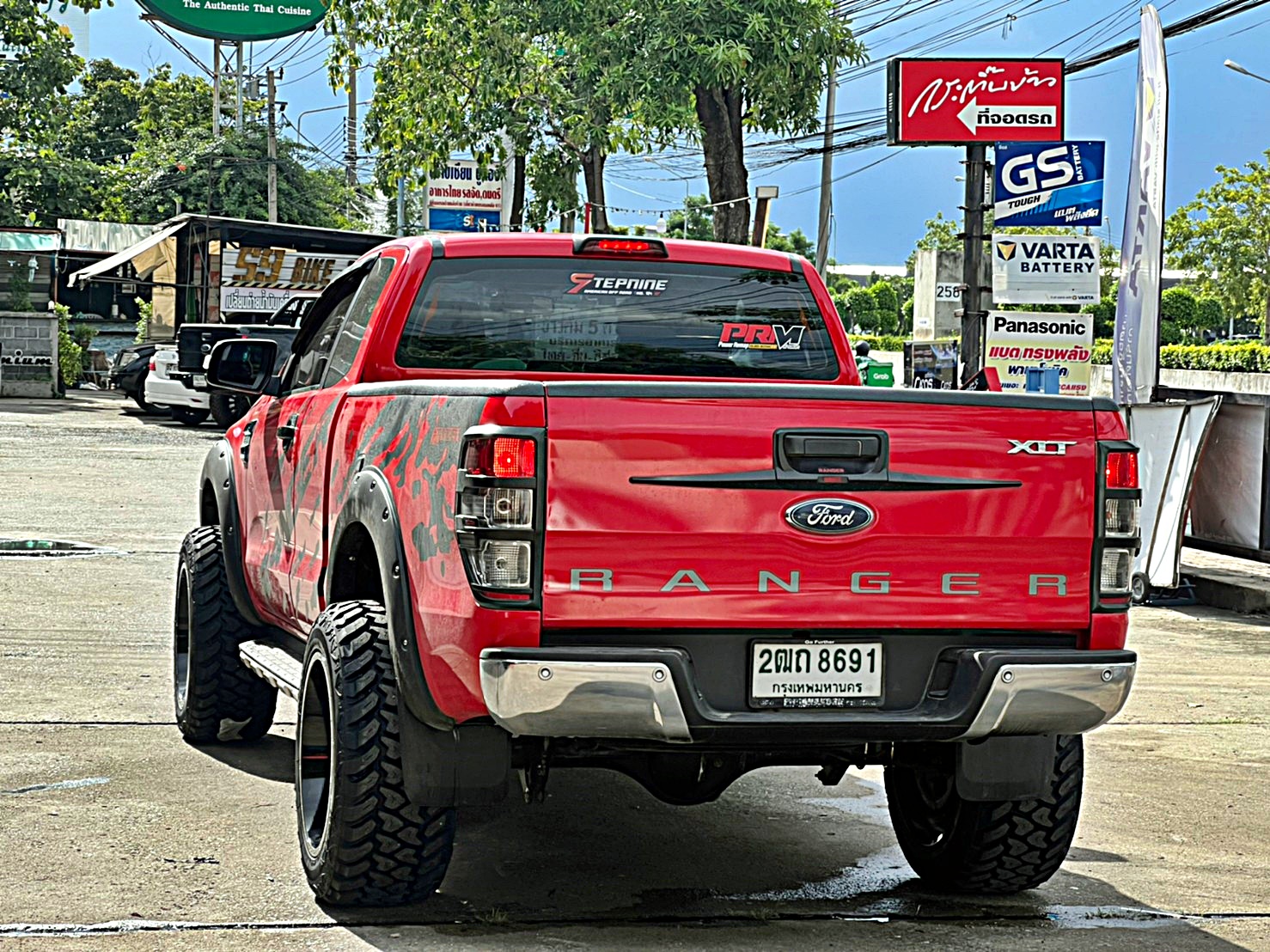 FORD_RANGER_ทรงเมกาจองคิวมาจากลำพูน