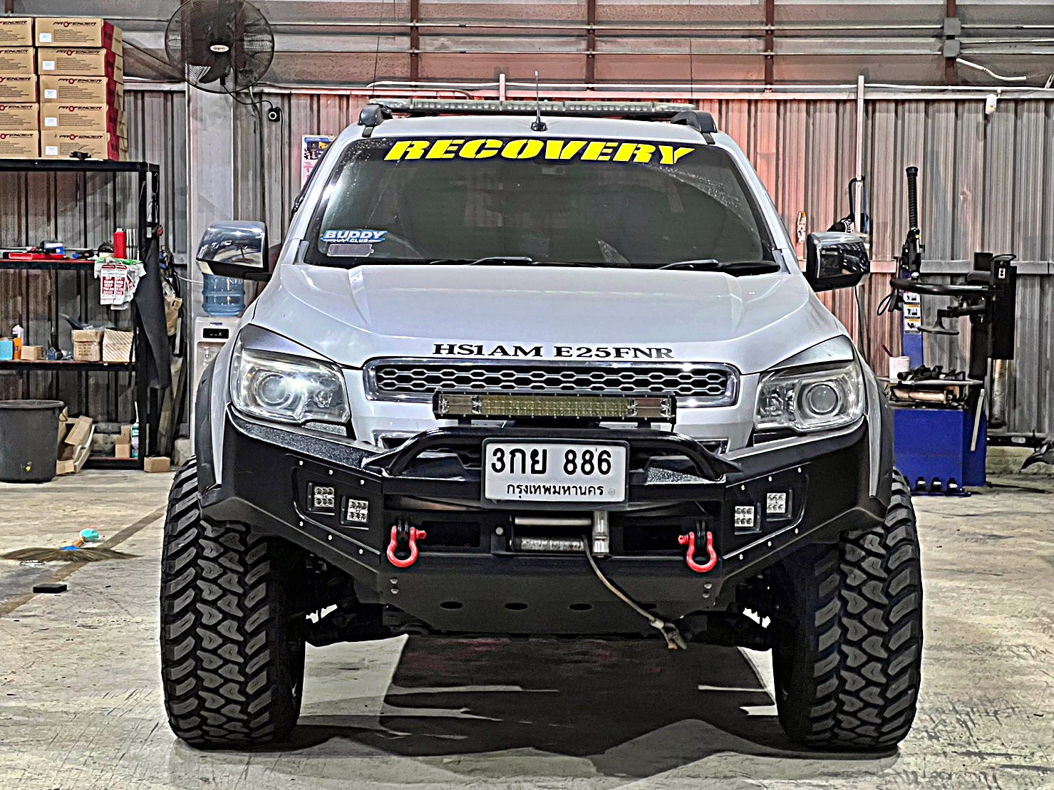 CHEVEROLET COLORADO ทรงเมกา แต่งที่ STEP9