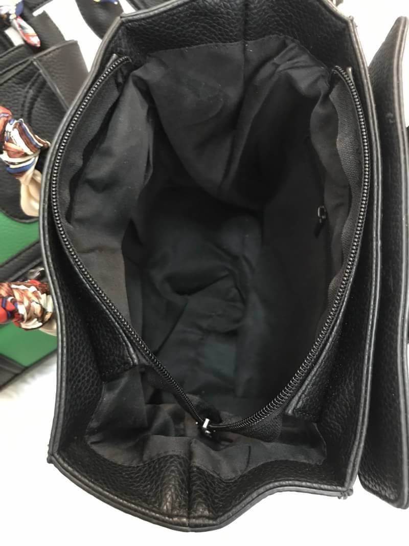 กระเป๋าถือแฟชั่น แถมผ้าพันหู