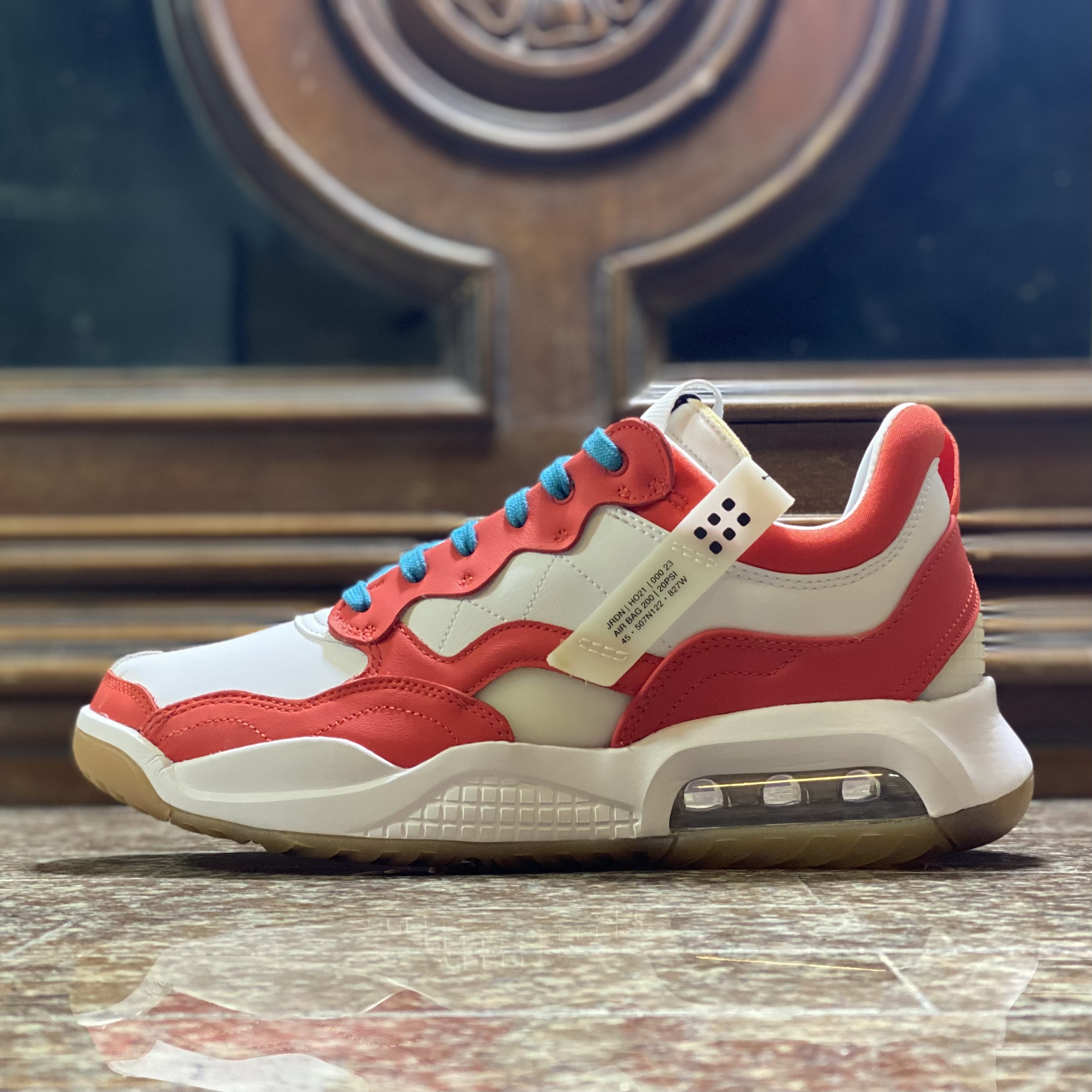 รองเท้า Nike Air Jordan MA2 (M10US)