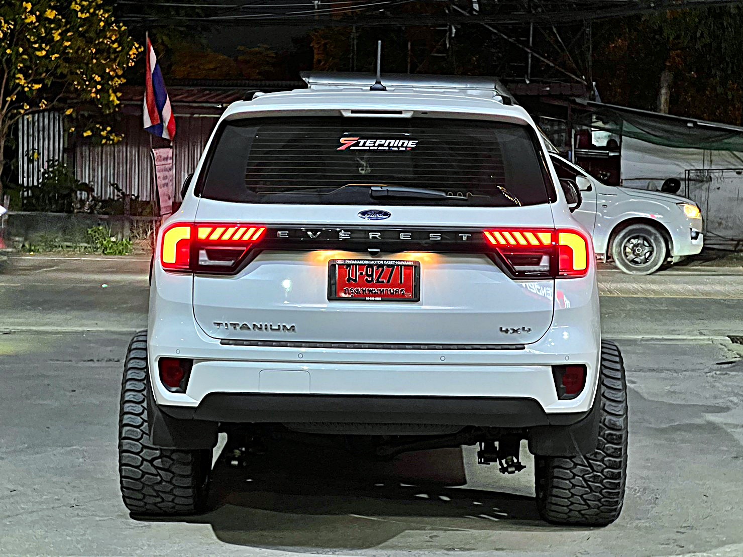 FORD EVEREST NEXTGEN ล้อแท้ HOSTILE H120 ขอบ22 ที่ STEP9