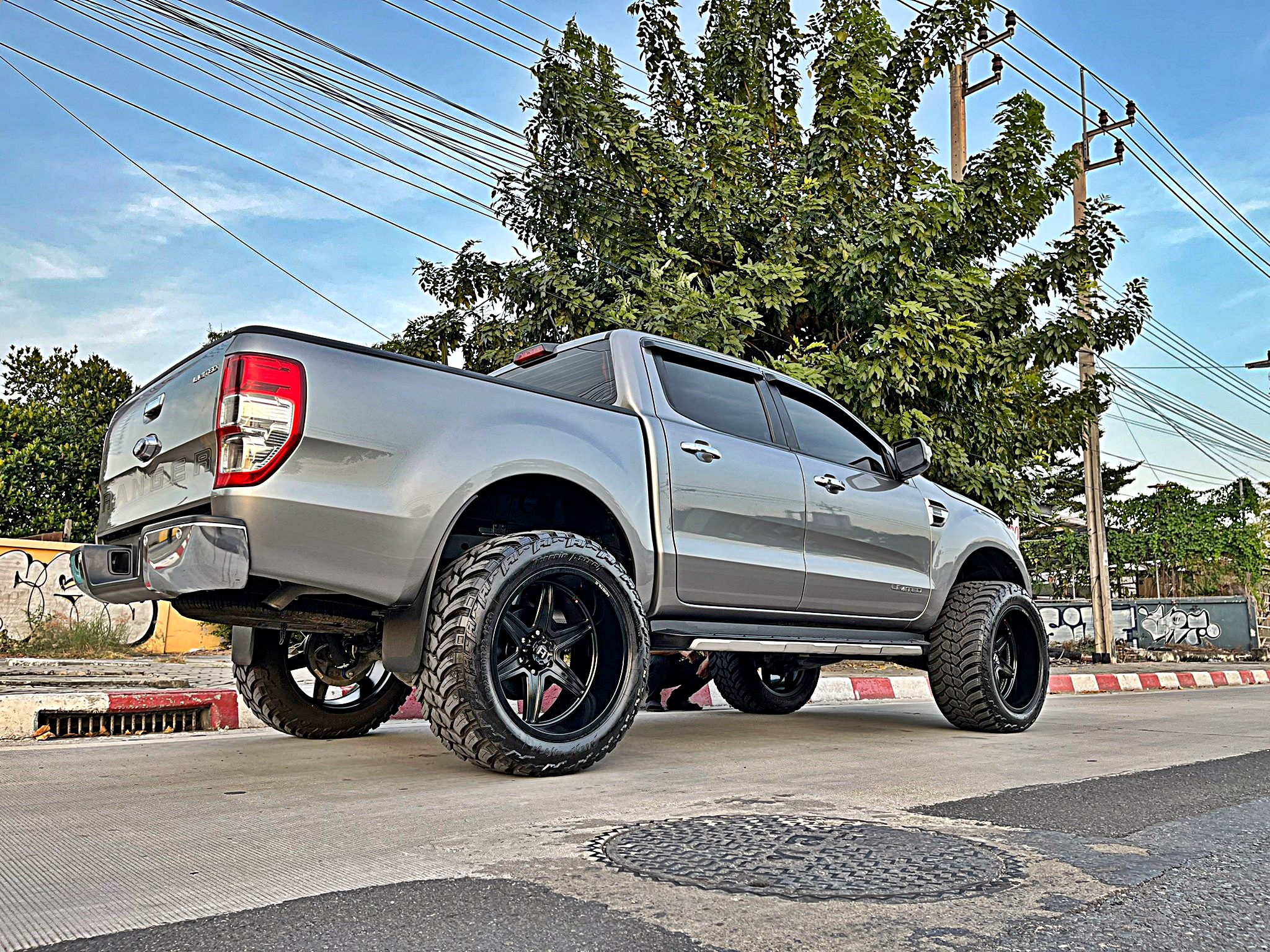 FORD RANGER ล้อ HOSTILE H117 ขอบ22 ที่ STEP9
