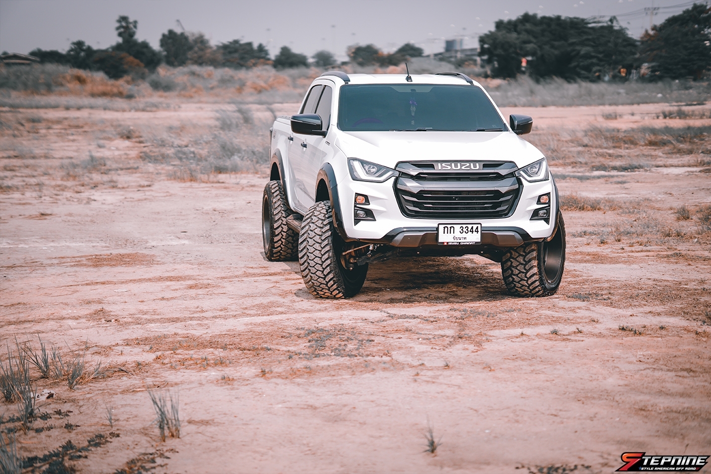 D-MAX ทรงเมกา โคตรหล่อ ที่ STEP9