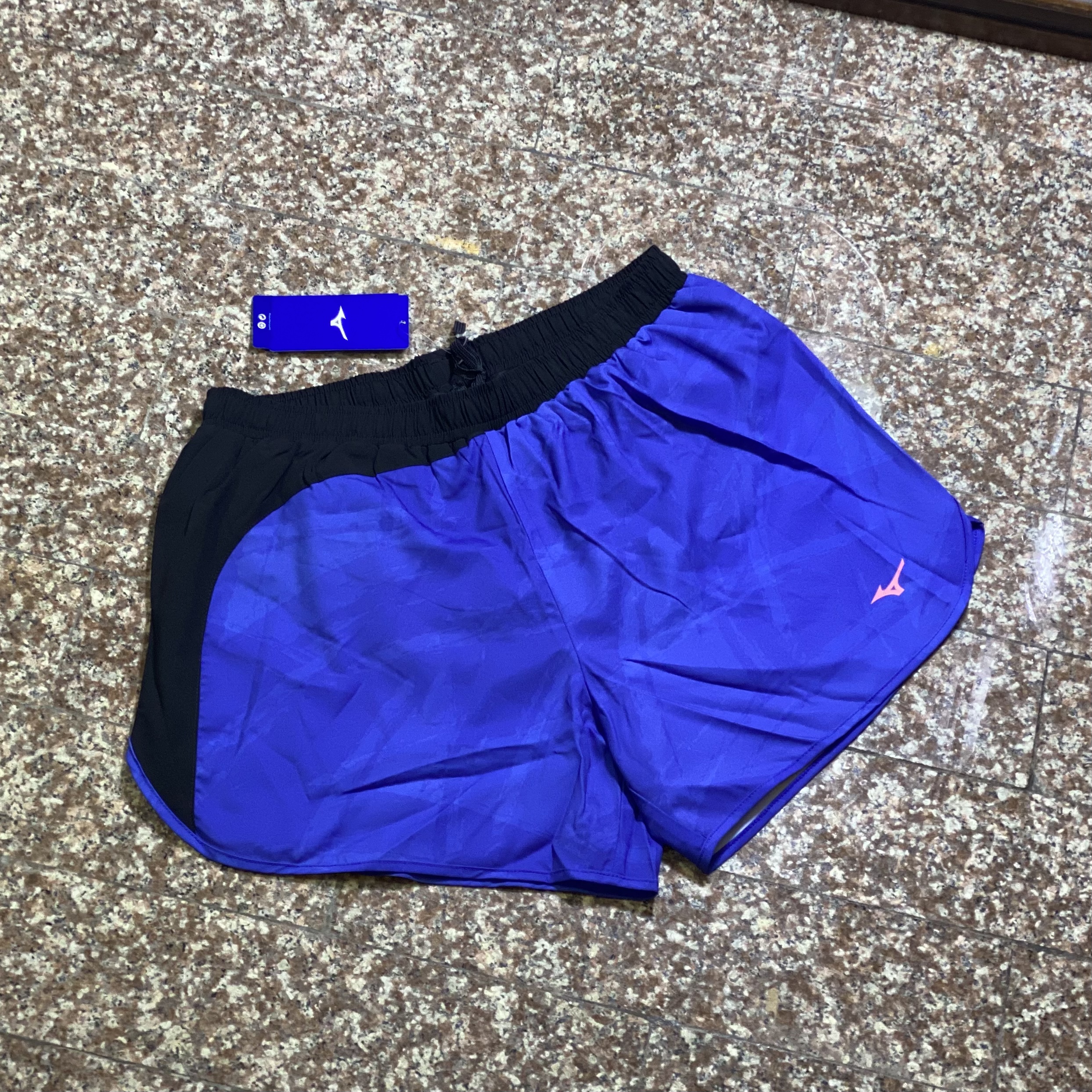 กางเกงวิ่ง Mizuno 3” Side Split Running Shorts ‘Graphic Blue’ (L)
