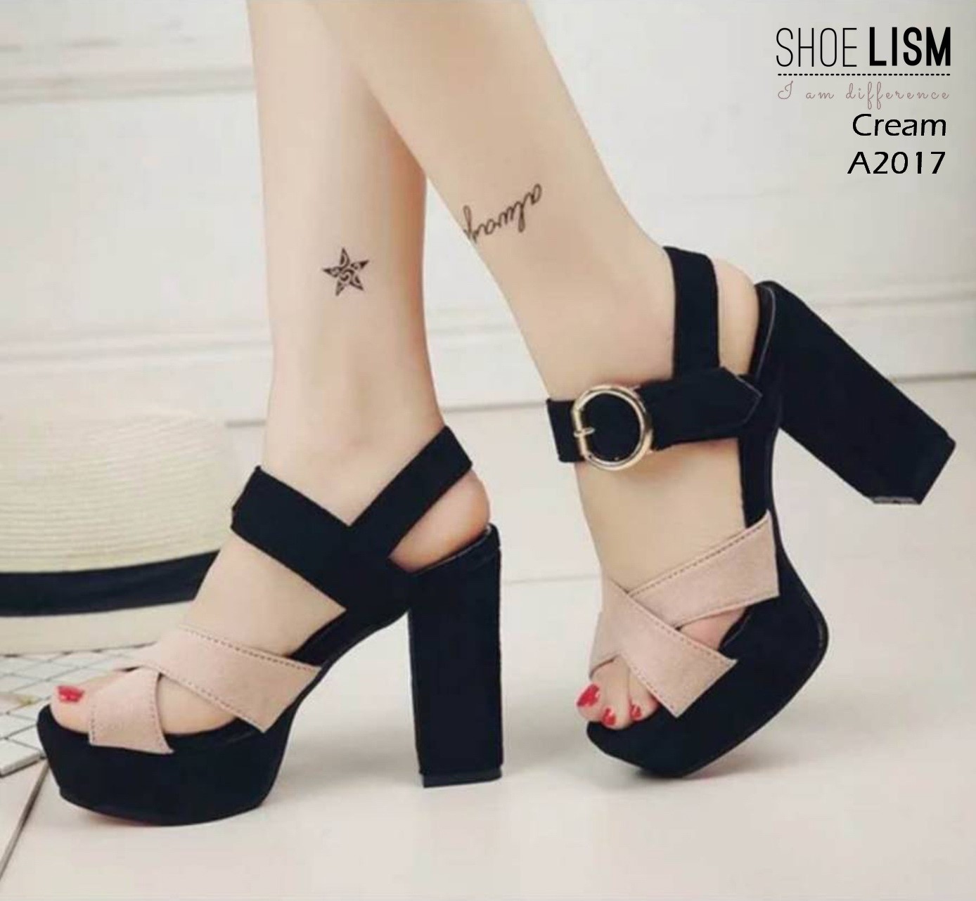 รองเท้าส้นสูงรัดข้อ