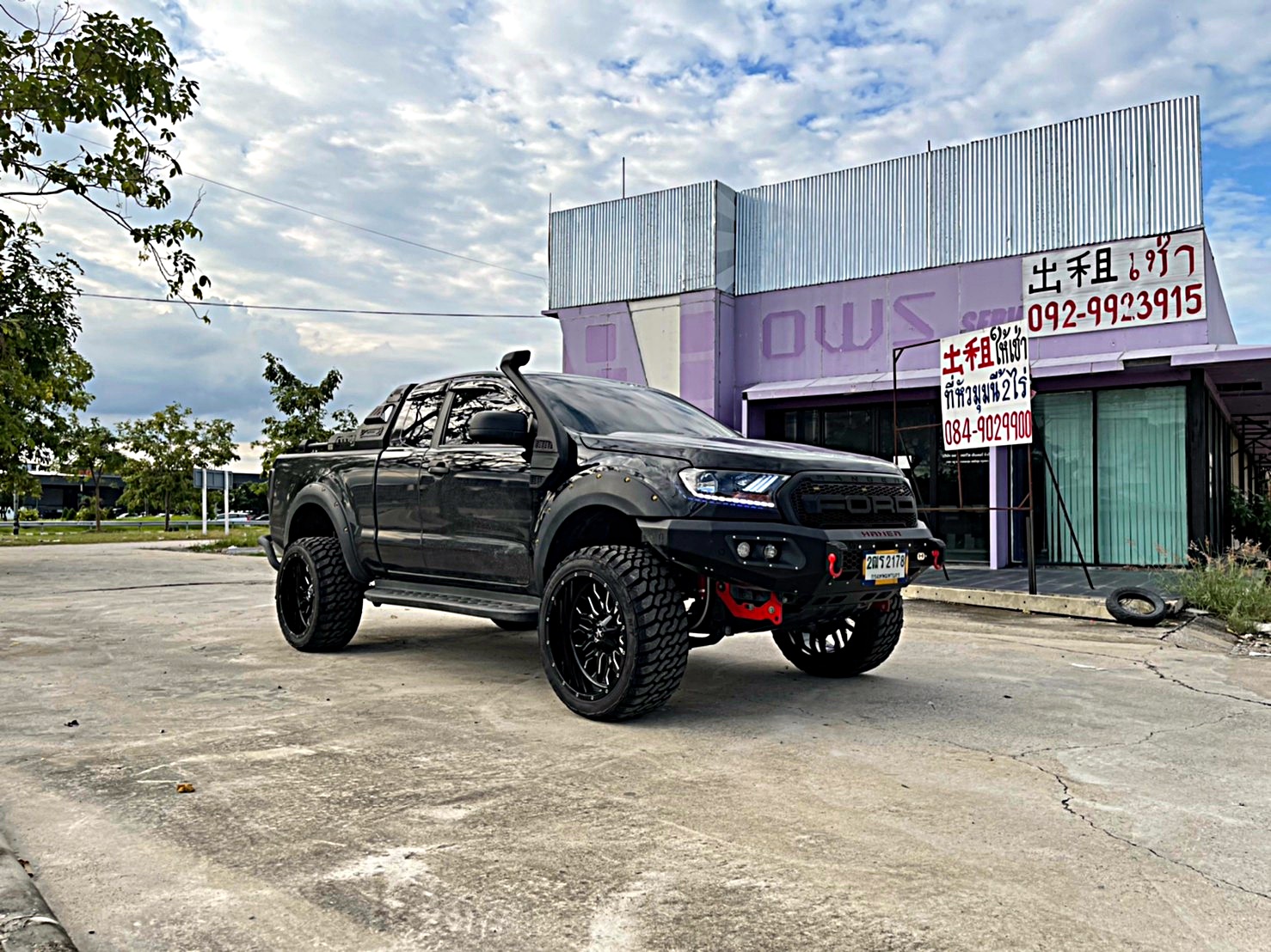 FORD RANGER จัดทรงเมกา ขอบ22 ที่ STEP9