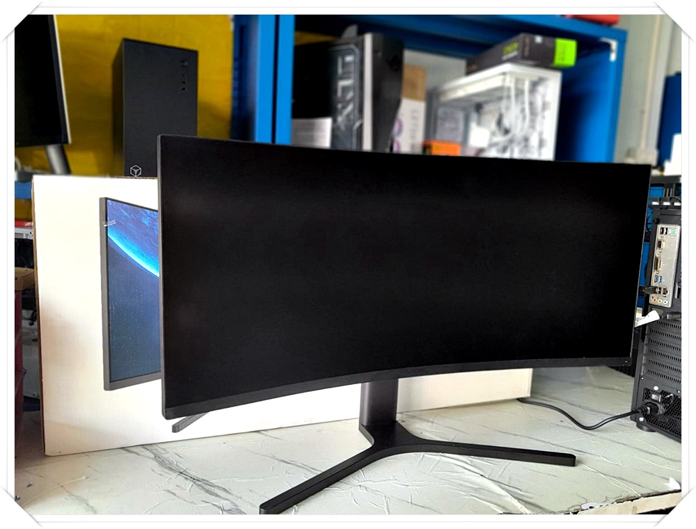 (* มือ 2) จอมอนิเตอร์ 34 " Xiaomi Mi Curved Gaming Monitor 4K (144Hz)
