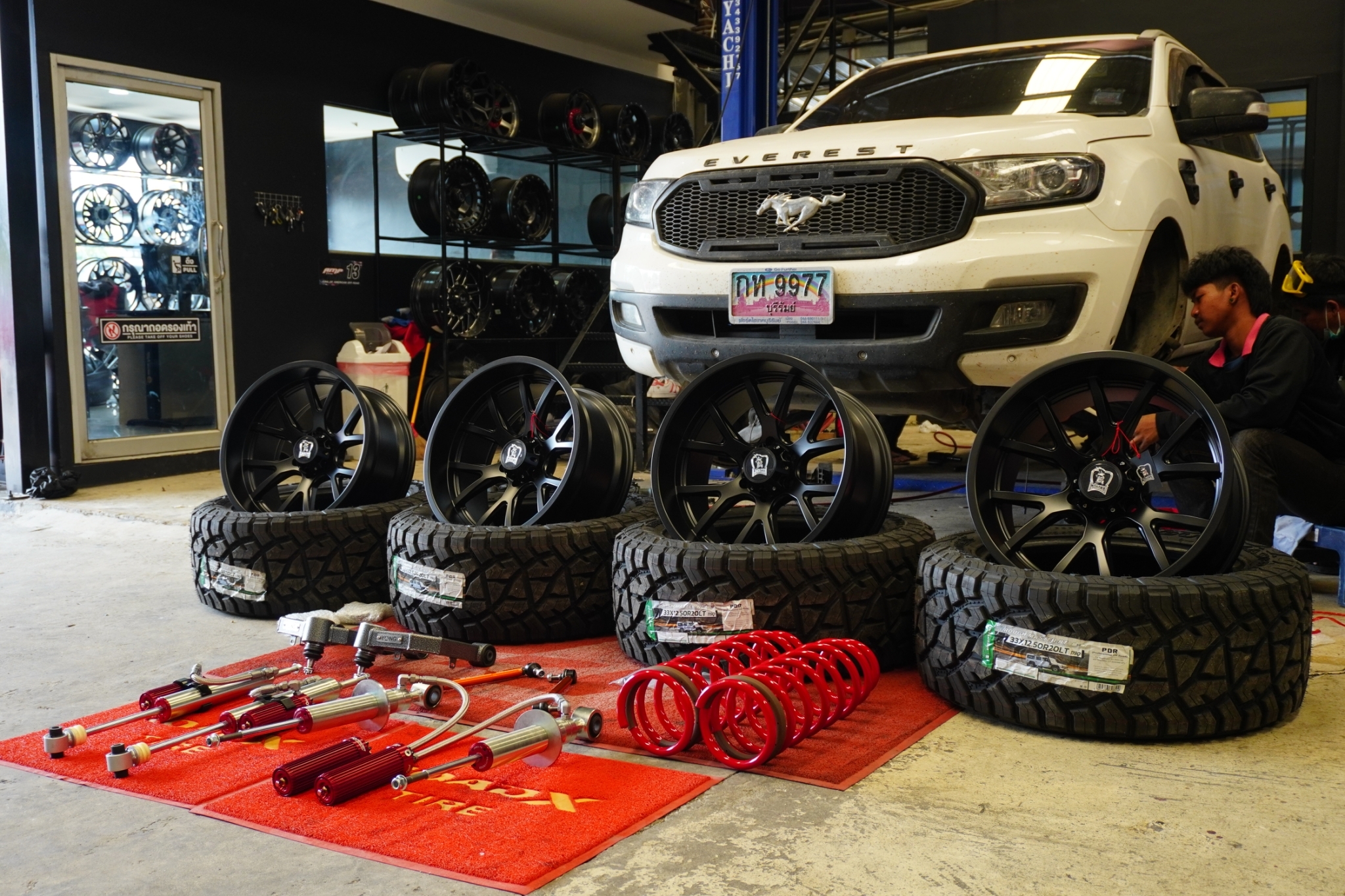 จัดเต็มชุดแต่ง FORD EVEREST