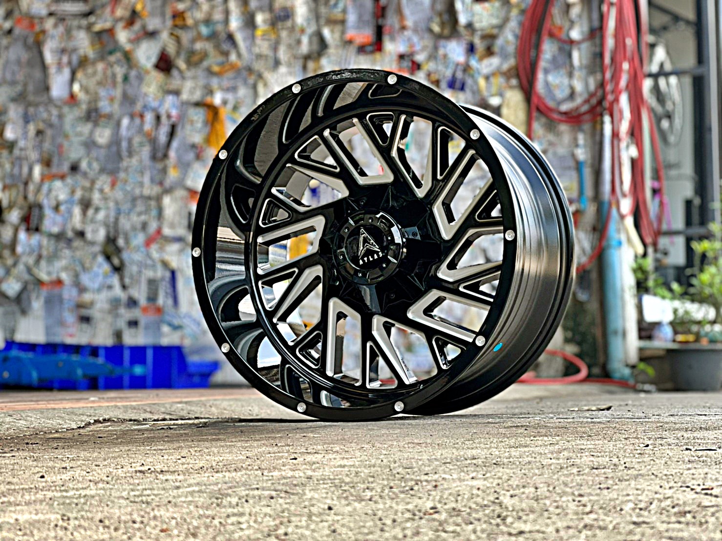 มาใหม่ ATLAS LP105 20X12.0 ET-44 6/139.7