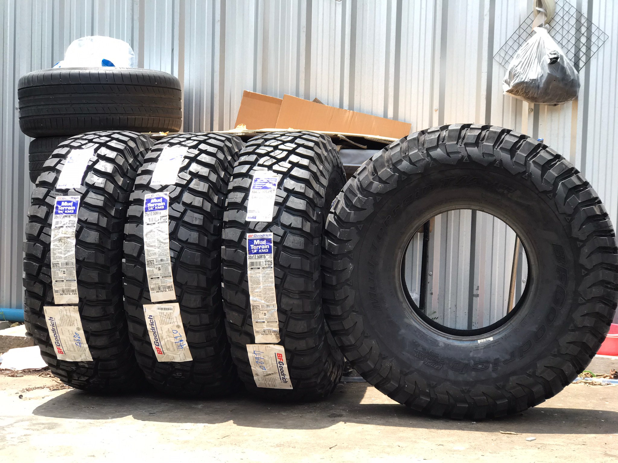 BF GOODRICH KM3 35X12.5R15 ราคาถูก ต้อง STEP9 เท่านั้น