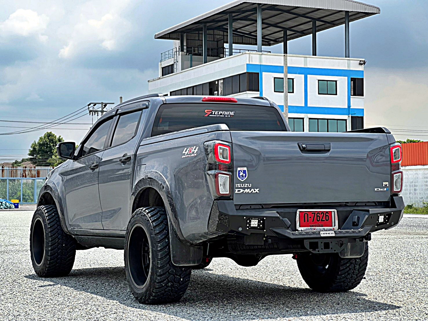 D_MAX_ทะเบียนนครปฐม ทำทรงเมกาที่ STEP9