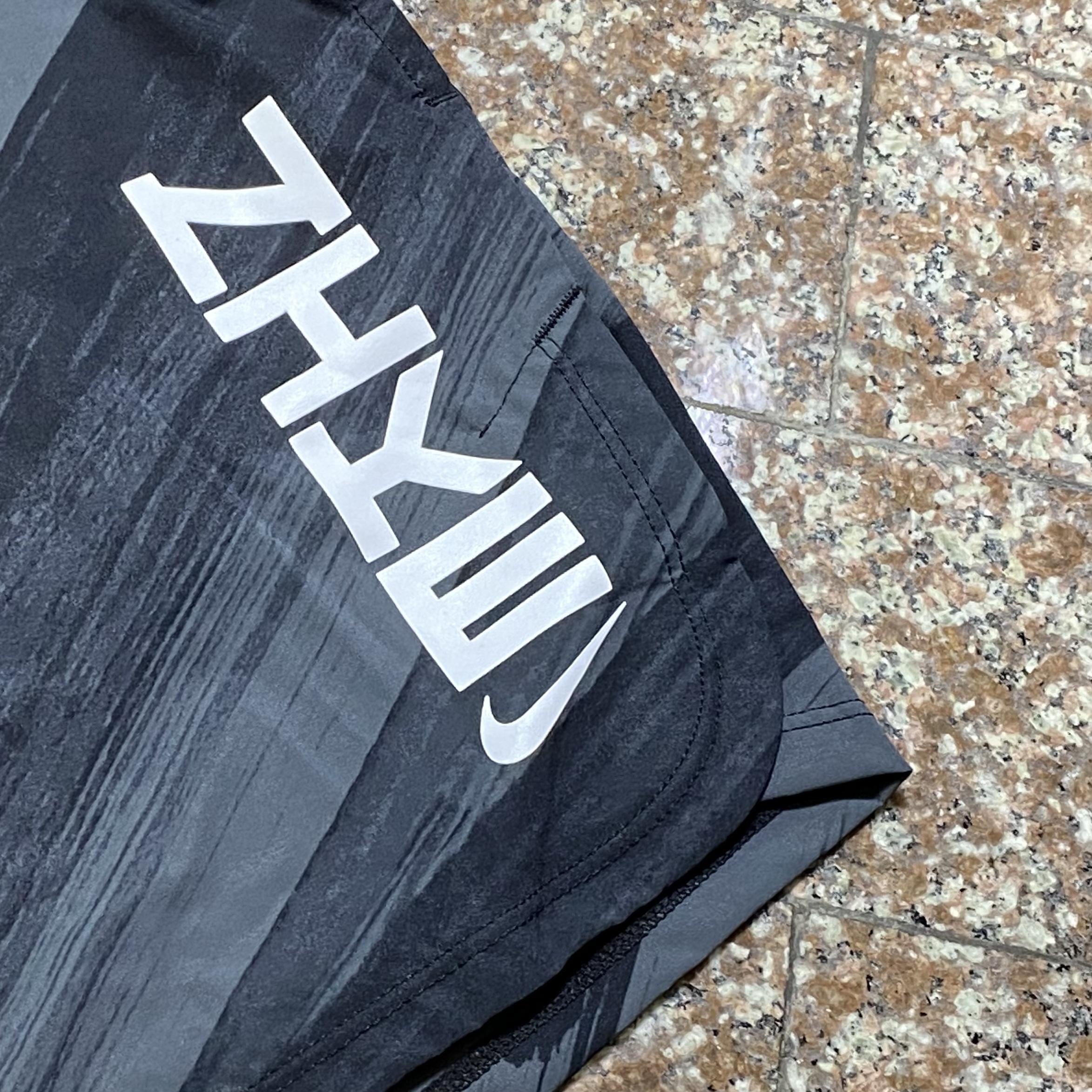 กางเกงวิ่ง Nike Dri-Fit Sport Clash 5” Split Shorts (M,L)