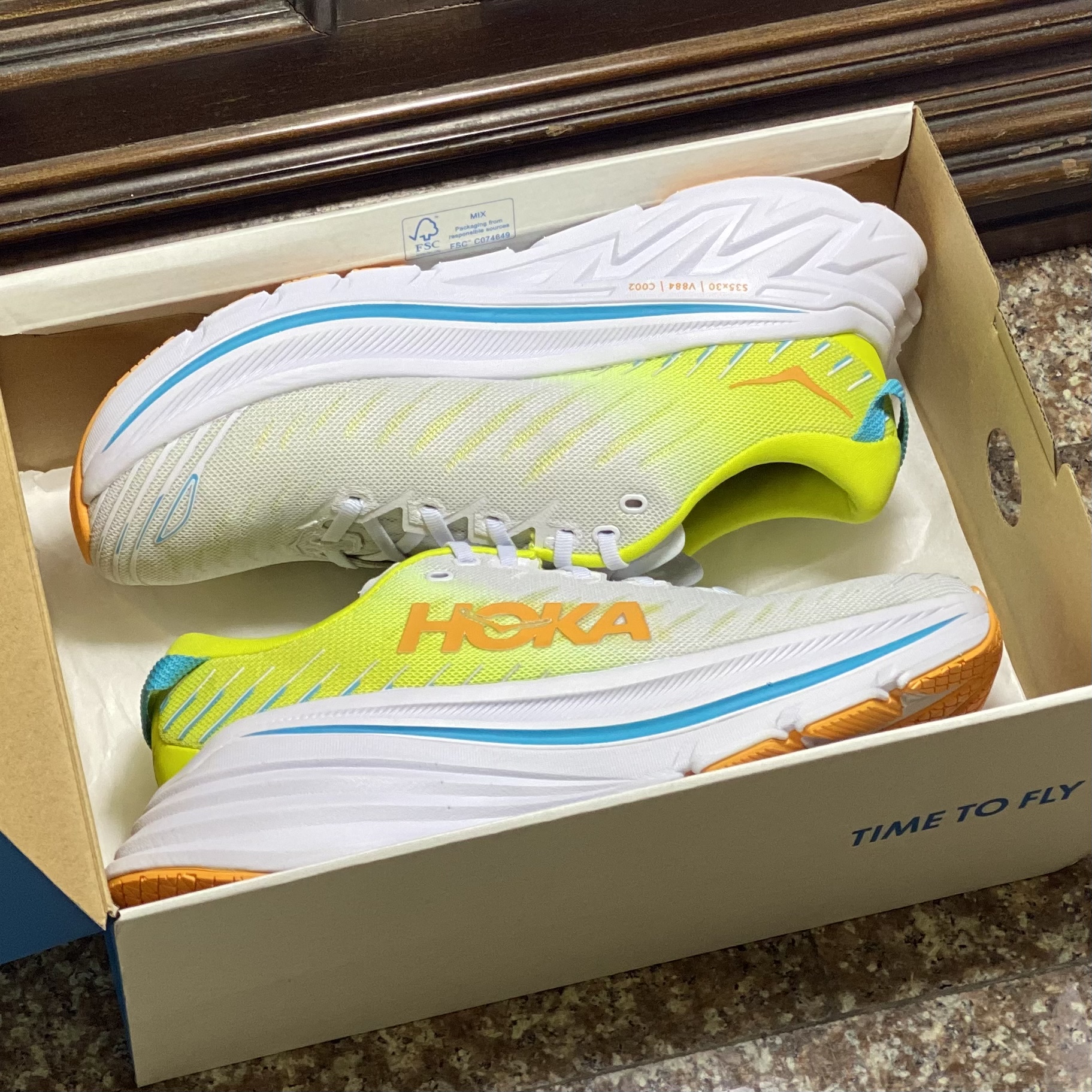 รองเท้าวิ่ง HOKA Bondi X Women ‘OG’ (W9US)